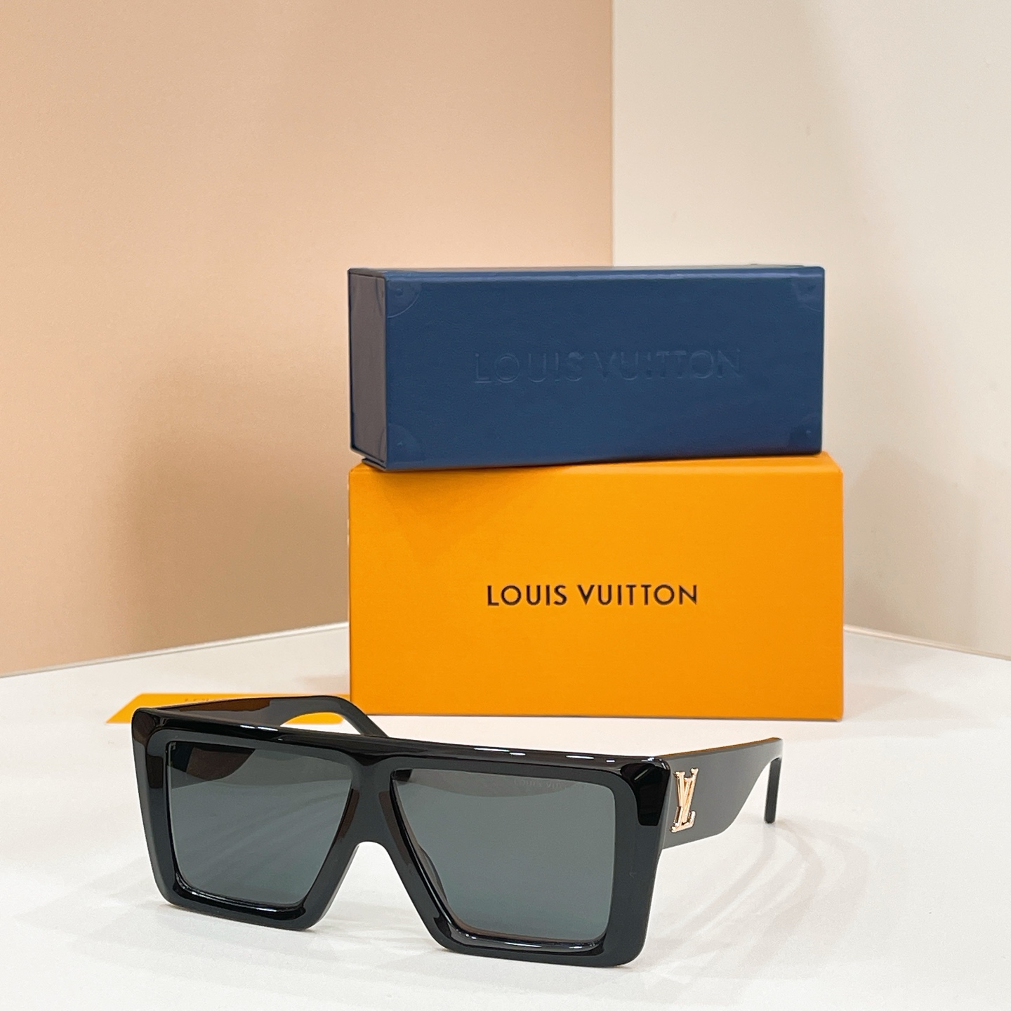 LOUIS VUITTO*✨✨✨MODEL：Z2916✨✨✨ SIZE：54口18-145✨✨✨