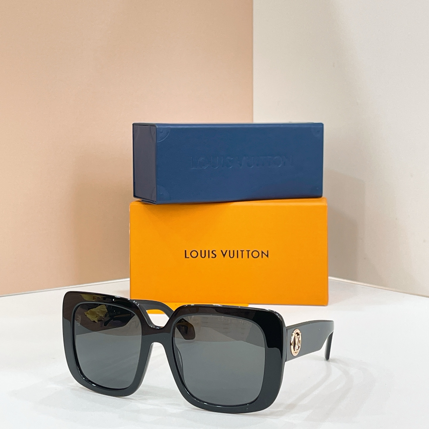 LOUIS VUITTO*✨✨✨MODEL：Z2592✨✨✨ SIZE：55口10-145✨✨✨