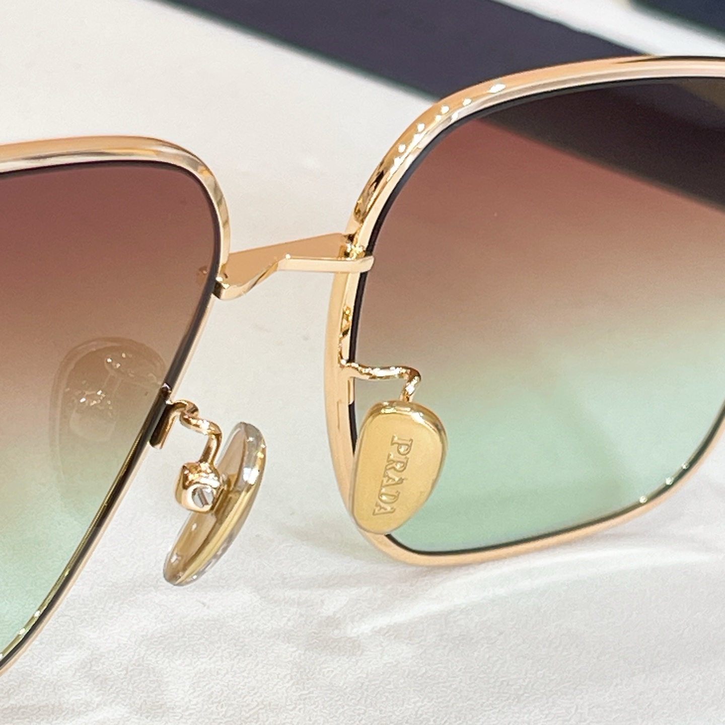 PRAD*✨✨✨MODEL：SPR C54-D✨✨✨SIZE：57口17-145✨✨✨ 高版本～～