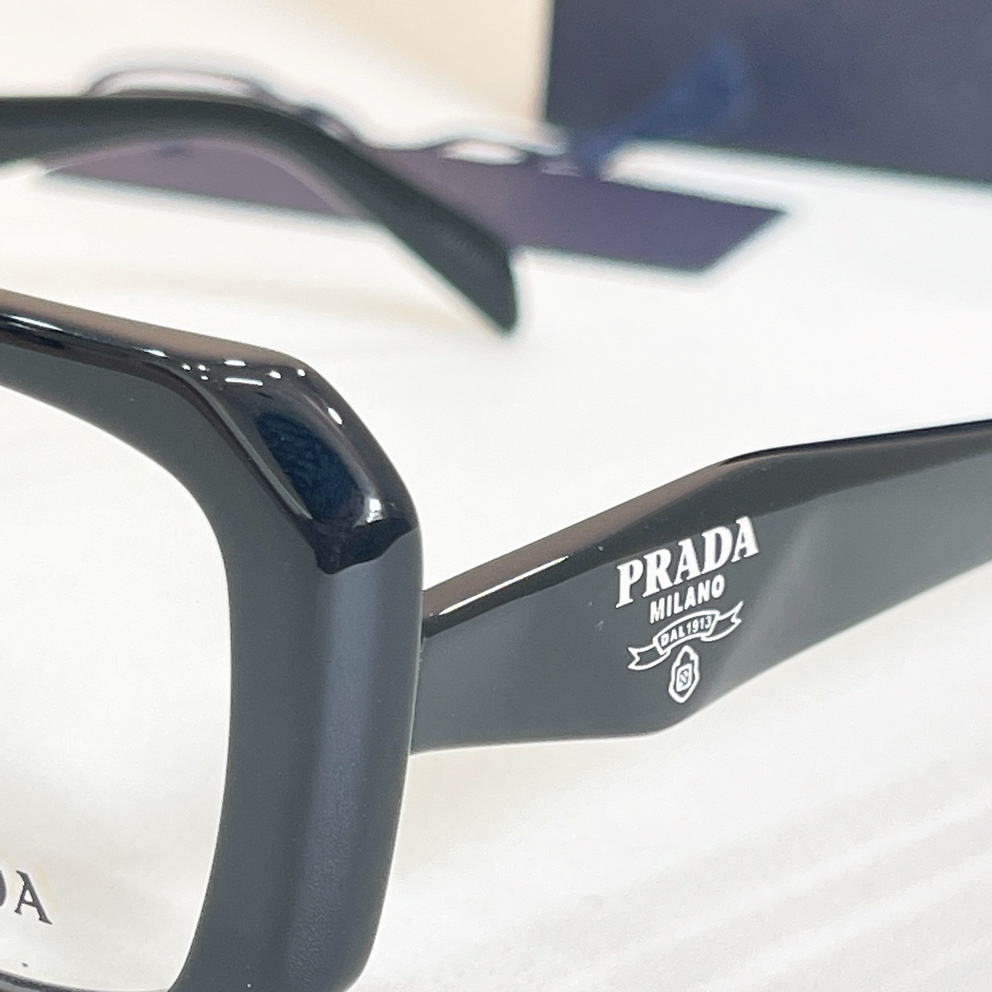 PRAD*✨✨✨MODEL：PR C09V✨✨✨SIZE：53口19-145✨✨✨