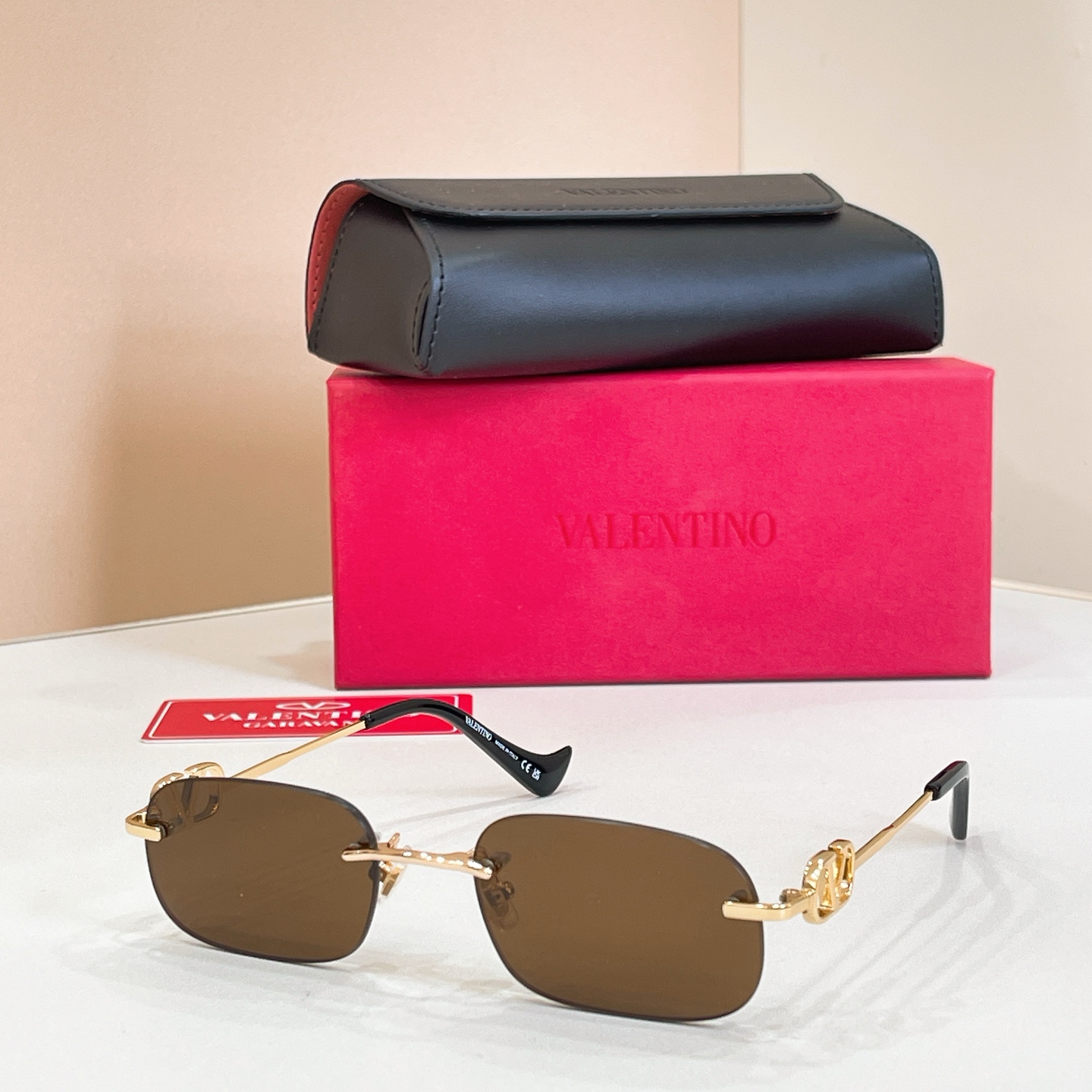 VALENTINO✨✨✨MODEL：VG0031S✨✨✨SIZE：53口18-140✨ ✨