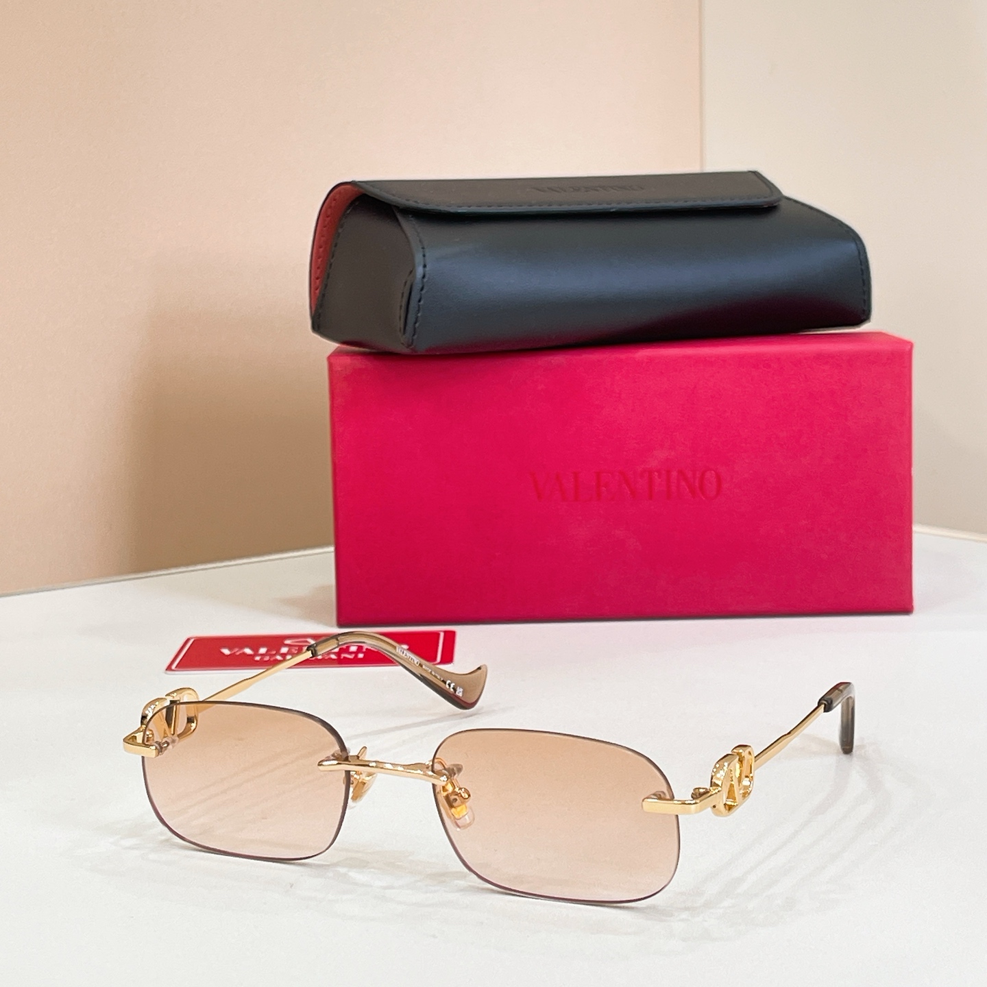 VALENTINO✨✨✨MODEL：VG0031S✨✨✨SIZE：53口18-140✨ ✨