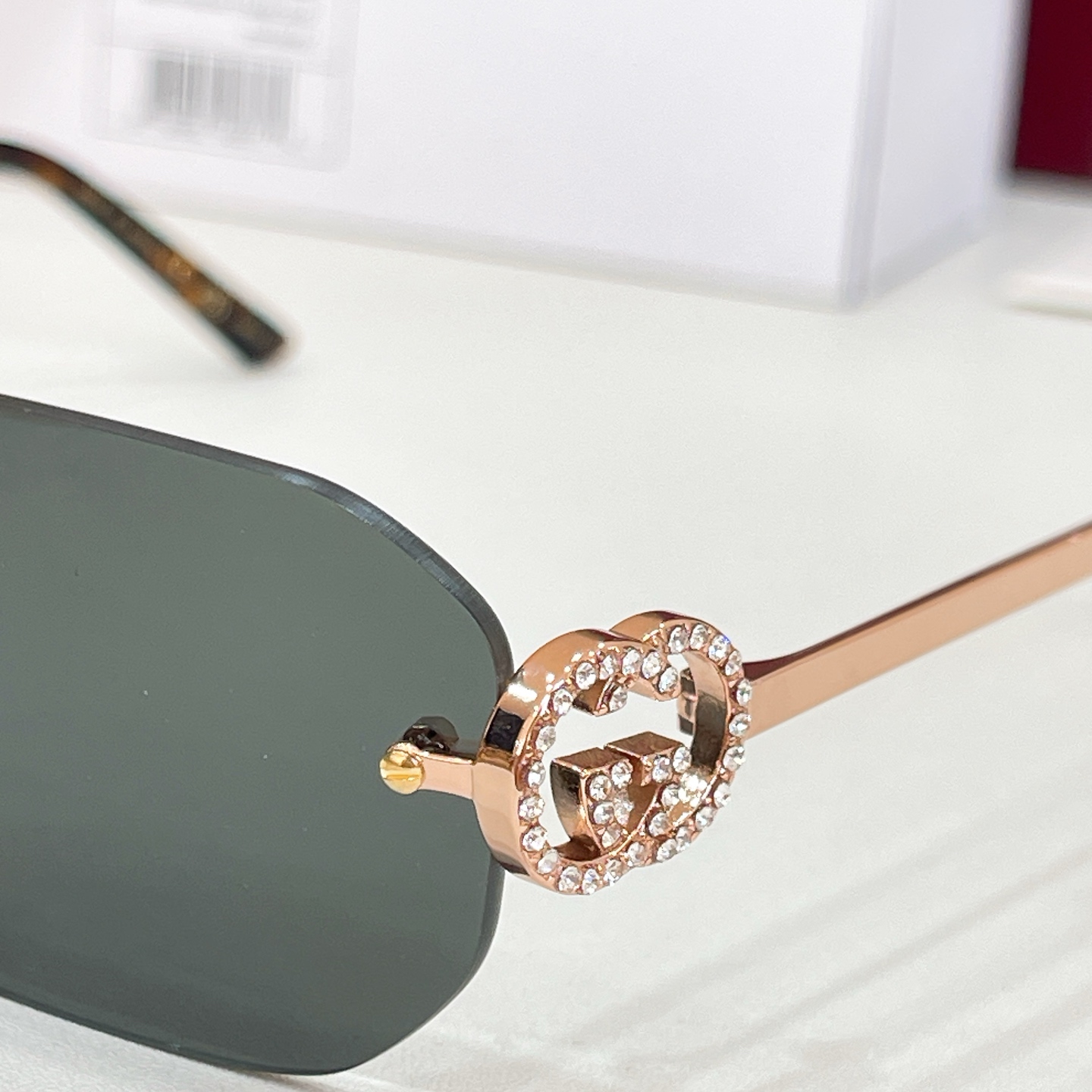 GUCCI🐝🐝🐝MODEL：GG2228S🐝🐝🐝SIZE:57口18-135🐝🐝🐝