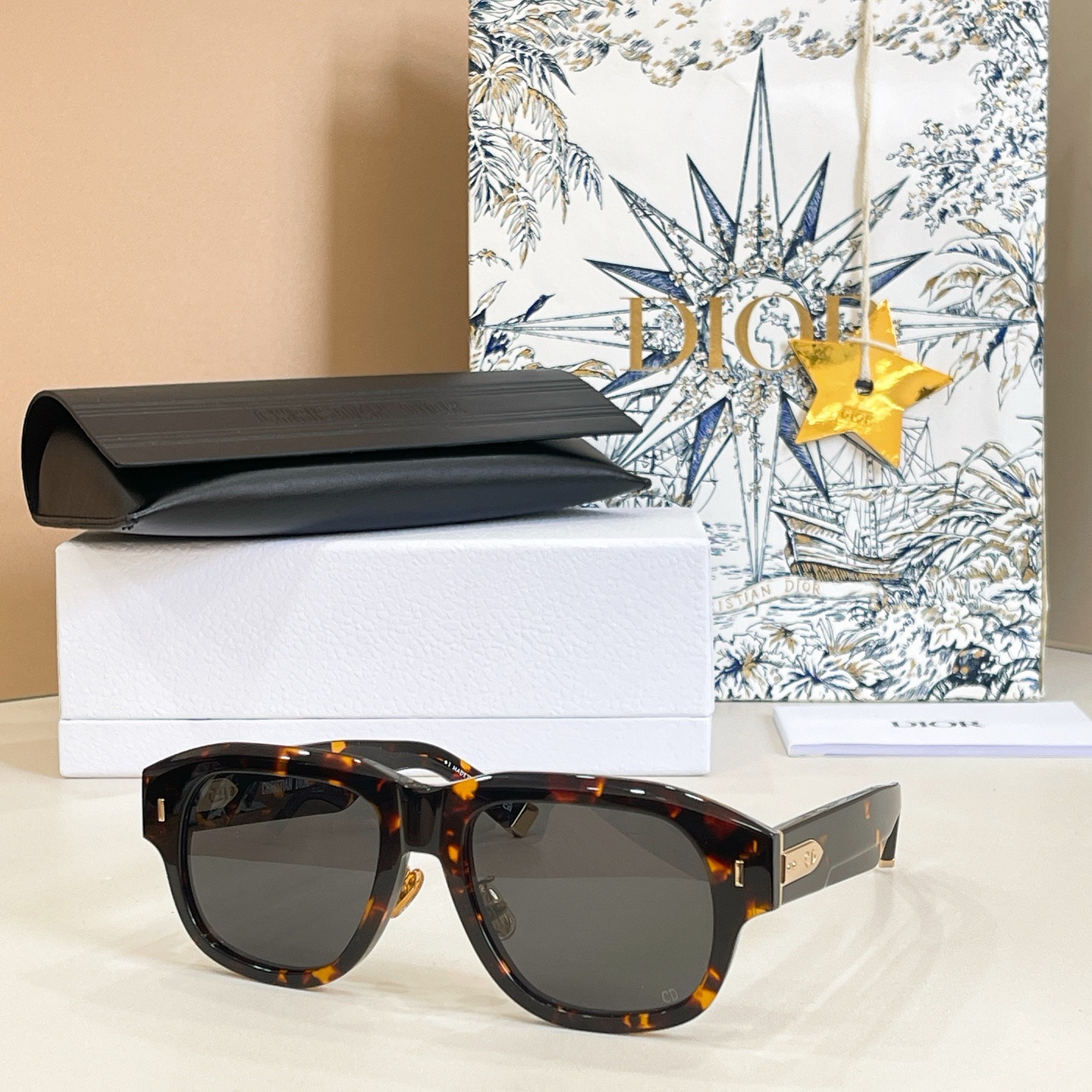 DIO*✨✨✨MODEL: DiorTailoring N1F✨✨✨SIZE：58口16-150✨✨