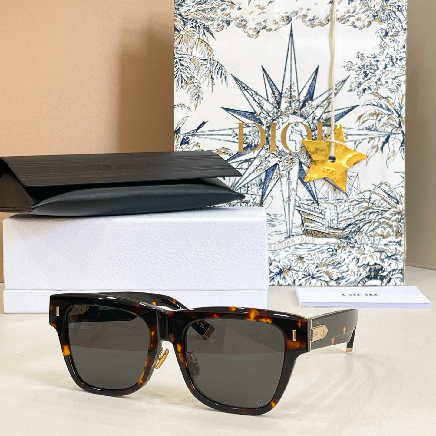 DIO*✨✨✨MODEL: DiorTailoring S1F✨✨✨SIZE：56口16-150✨✨