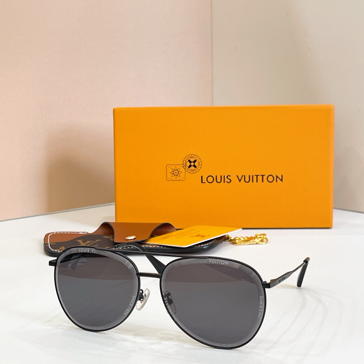 LOUIS VUITTO*✨✨✨MODEL：Z2625✨✨✨ SIZE：63口14-145✨✨✨