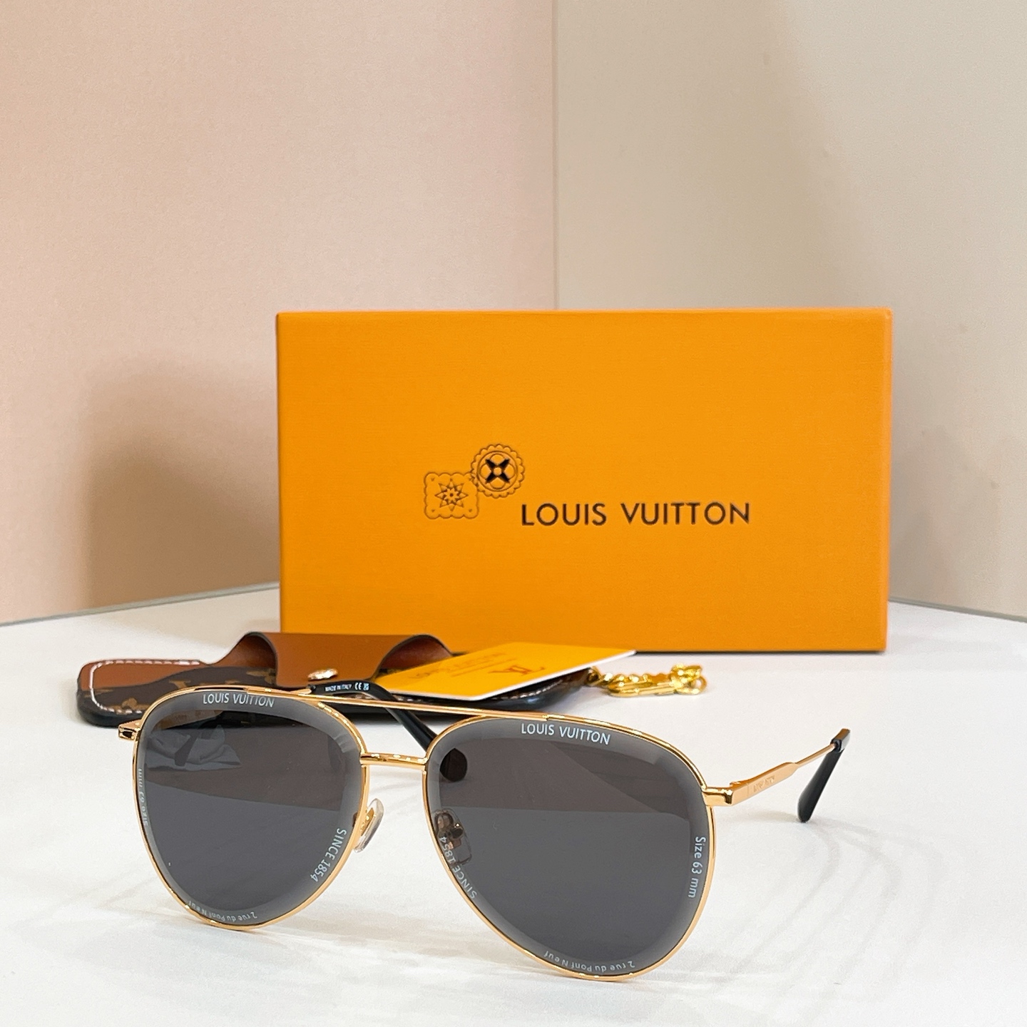 LOUIS VUITTO*✨✨✨MODEL：Z2625✨✨✨ SIZE：63口14-145✨✨✨