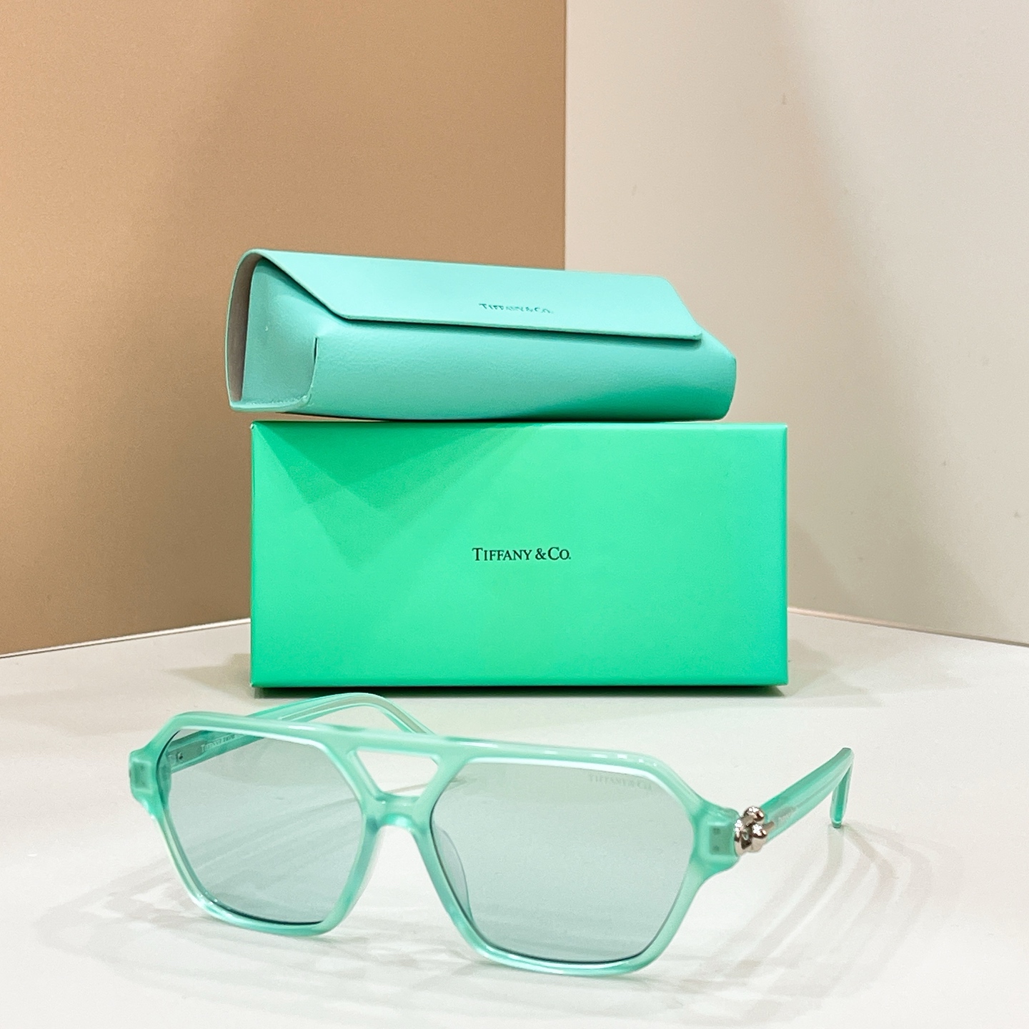 TIFFANY&Co.✨✨✨MODEL：TF4264U✨✨✨ SIZE：58口14-140✨✨✨