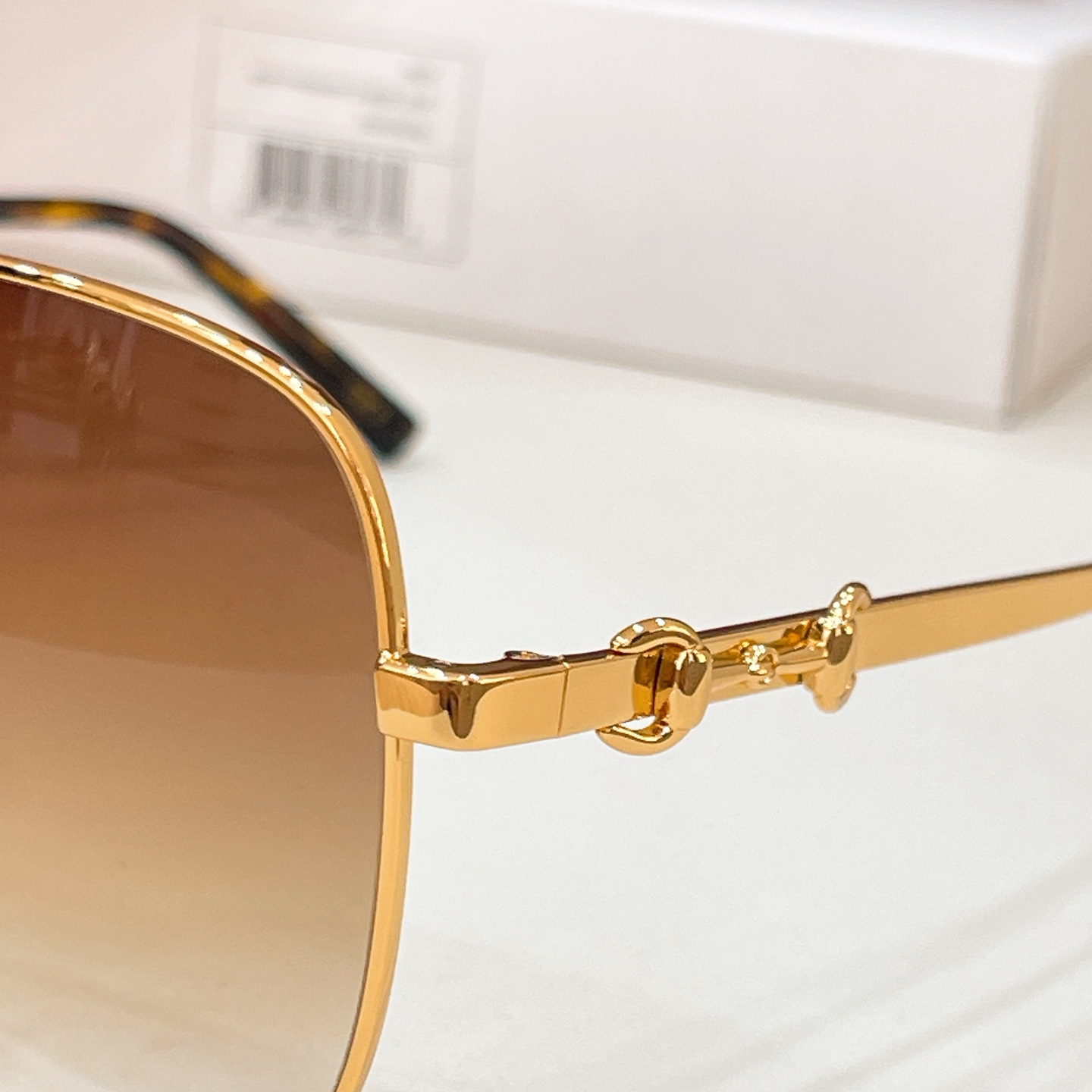 GUCC*🐝🐝🐝MODEL：GG2053S🐝🐝🐝SIZE:57口17-145🐝🐝🐝