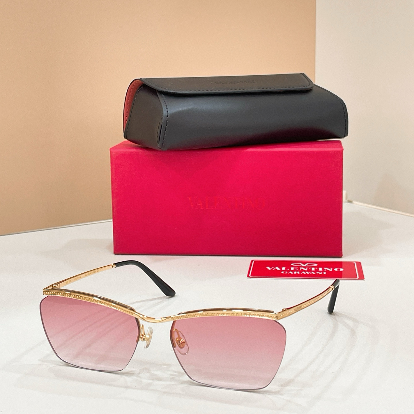 VALENTINO✨✨✨MODEL：VLS-183✨✨✨SIZE：61口17-145✨ ✨