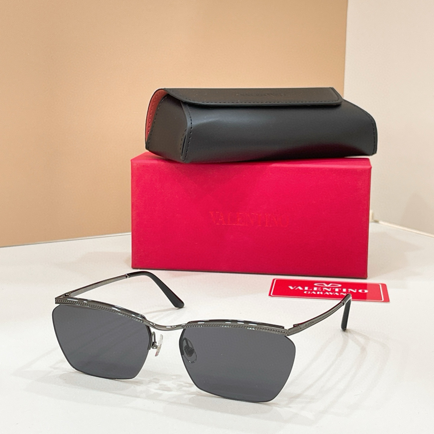 VALENTINO✨✨✨MODEL：VLS-183✨✨✨SIZE：61口17-145✨ ✨