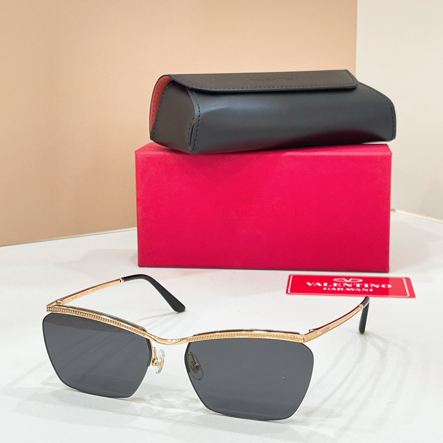 VALENTINO✨✨✨MODEL：VLS-183✨✨✨SIZE：61口17-145✨ ✨