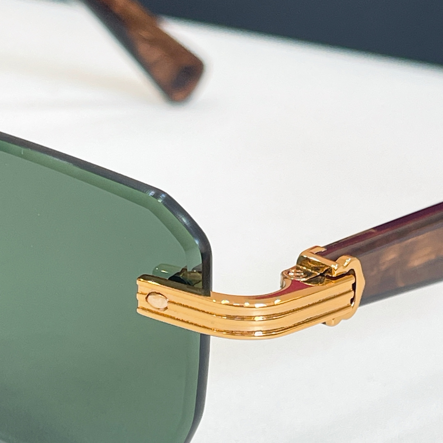 Cartie*✨✨✨MODEL：CT0539S ✨✨✨SIZE: 145✨✨