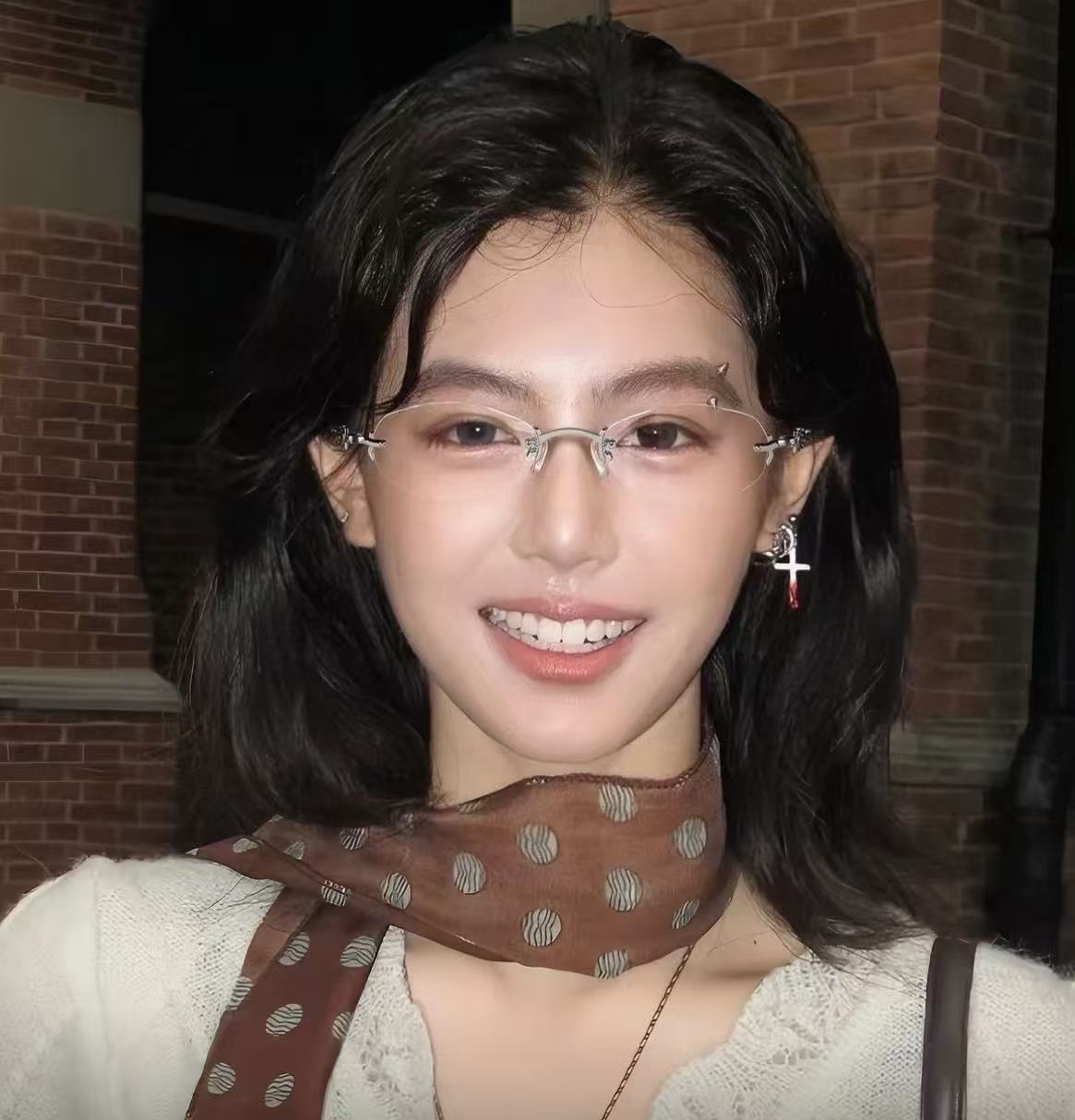 Vivienne WestwoodMODEL：VW12201 SIZE：54口20-145