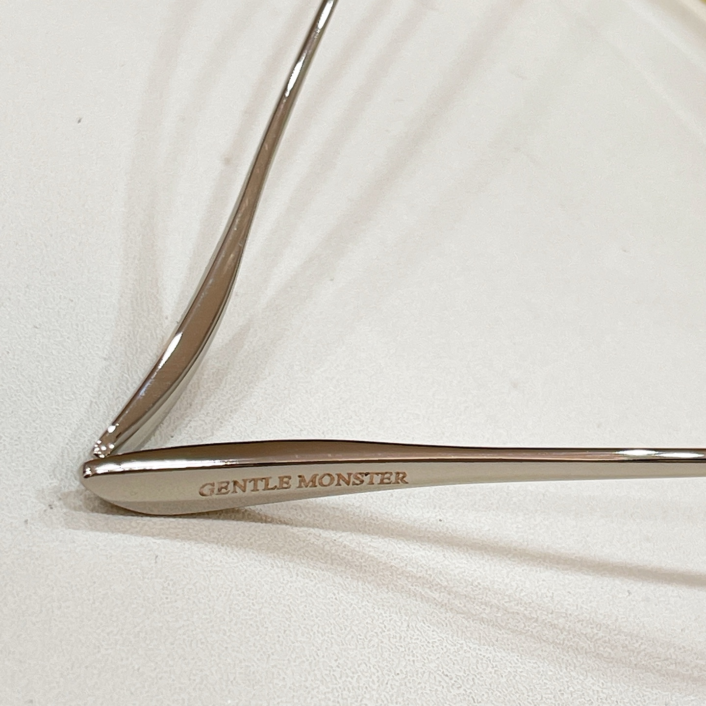 GENTLE MONSTE*🐼🐼🐼MODEL：ORA🐼🐼🐼SIZE:55口19-138🐼🐼