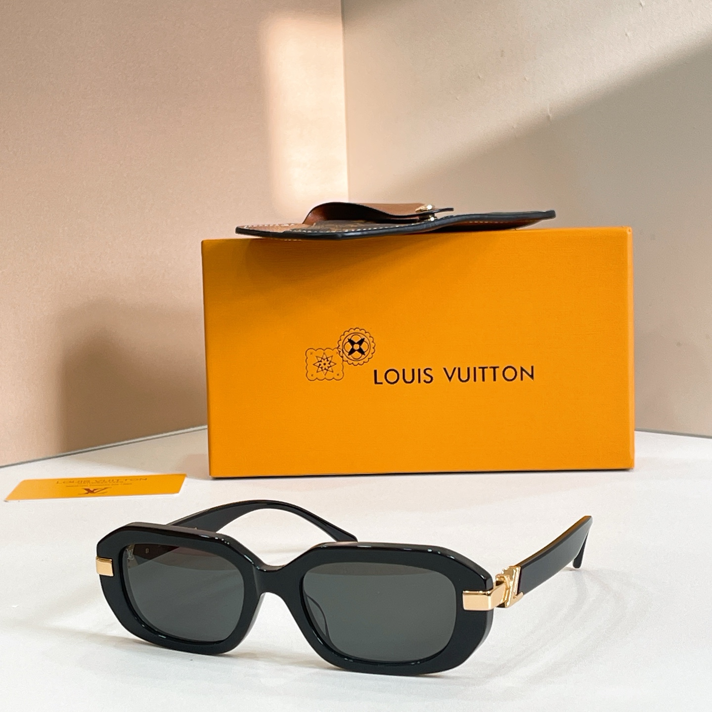 LOUIS VUITTO*✨✨✨MODEL：Z3106U✨✨✨ SIZE：54口20-140✨✨✨