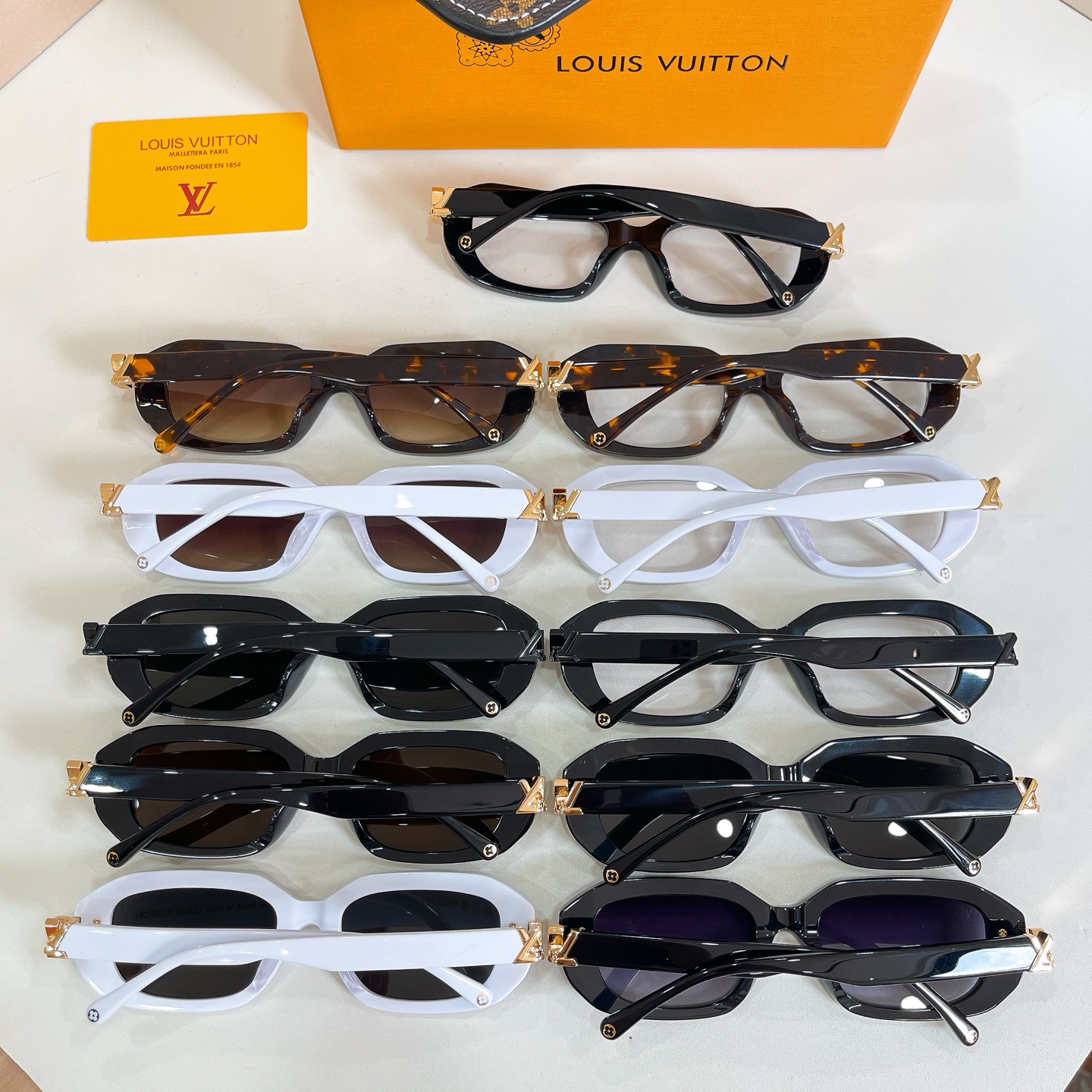 LOUIS VUITTO*✨✨✨MODEL：Z3106U✨✨✨ SIZE：54口20-140✨✨✨