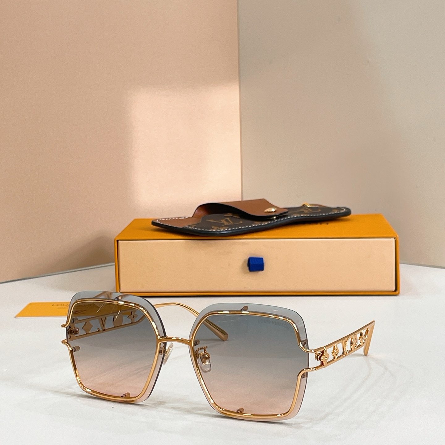 LOUIS VUITTO*✨✨✨MODEL：Z2966U✨✨✨ SIZE：63口14-145✨✨✨