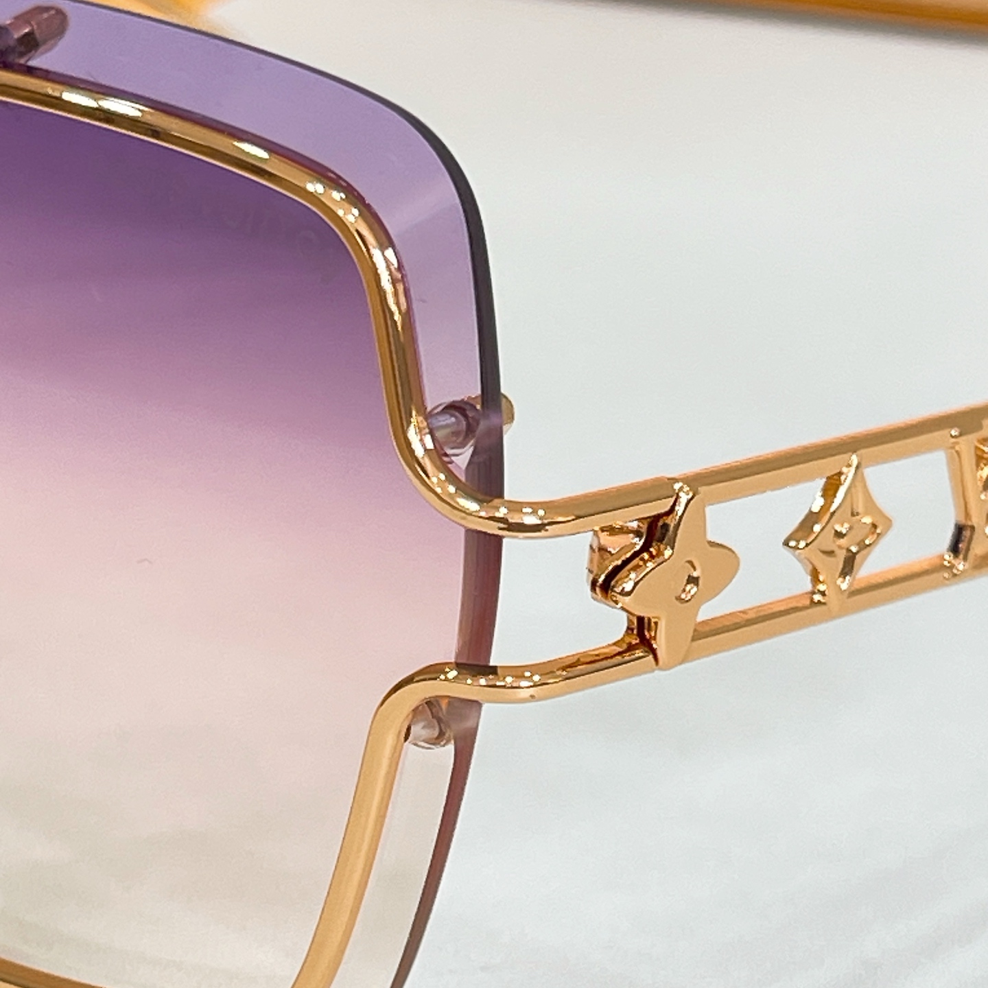 LOUIS VUITTO*✨✨✨MODEL：Z2966U✨✨✨ SIZE：63口14-145✨✨✨