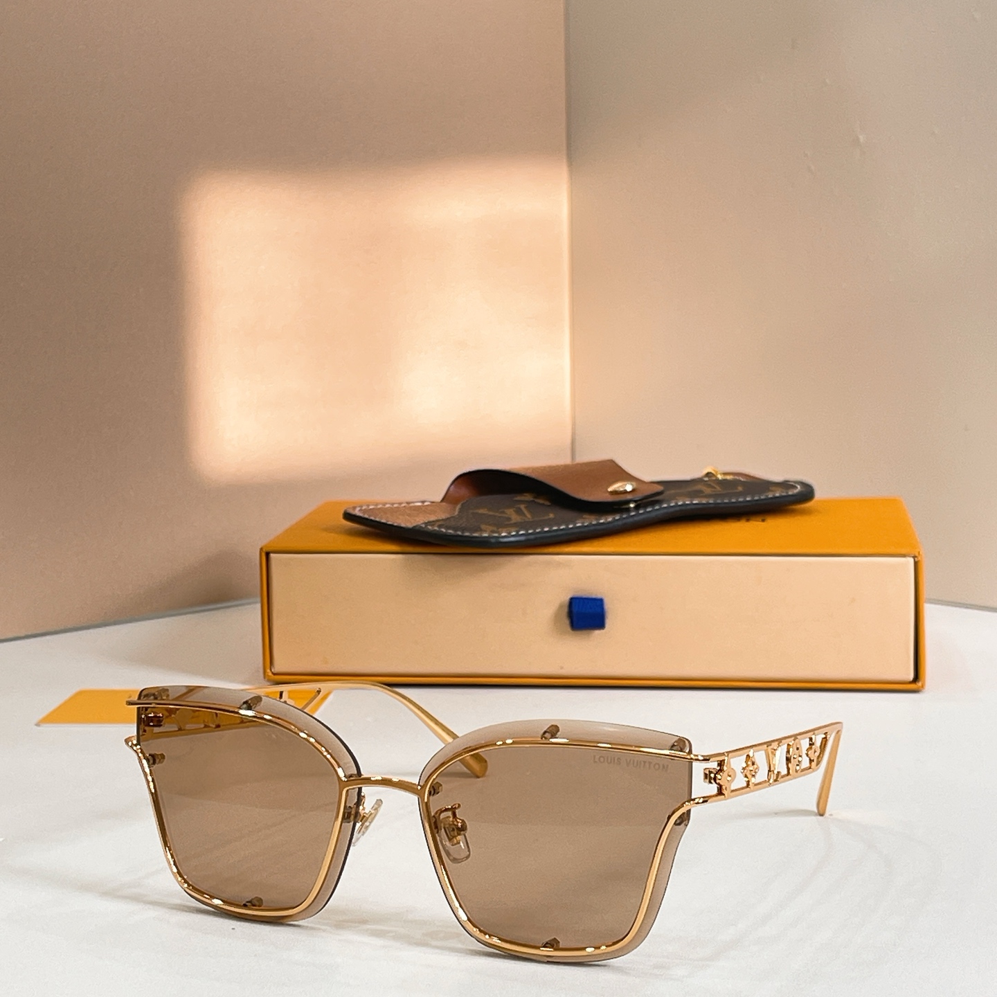 LOUIS VUITTO*✨✨✨MODEL：Z2938U✨✨✨ SIZE：62口15-145✨✨✨