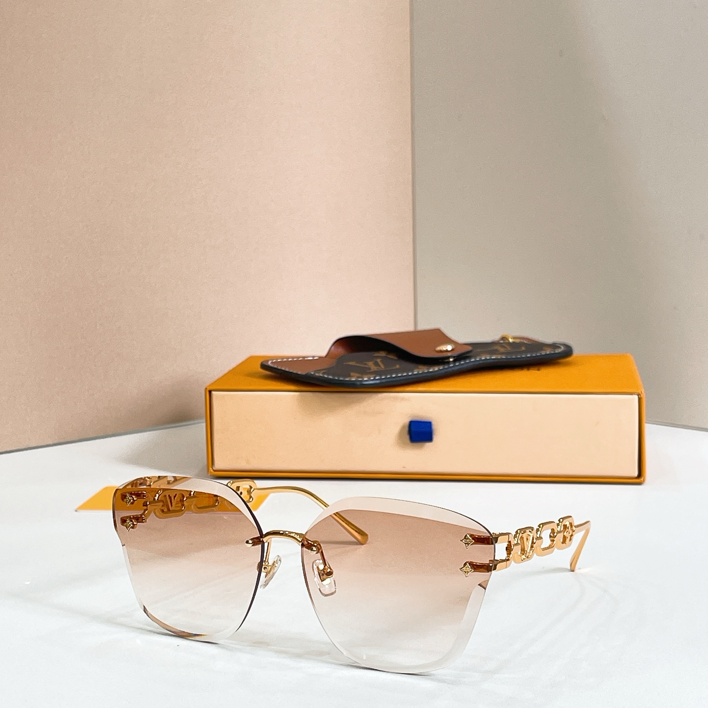 LOUIS VUITTO*✨✨✨MODEL：Z2141U✨✨✨ SIZE：65口15-142✨✨✨