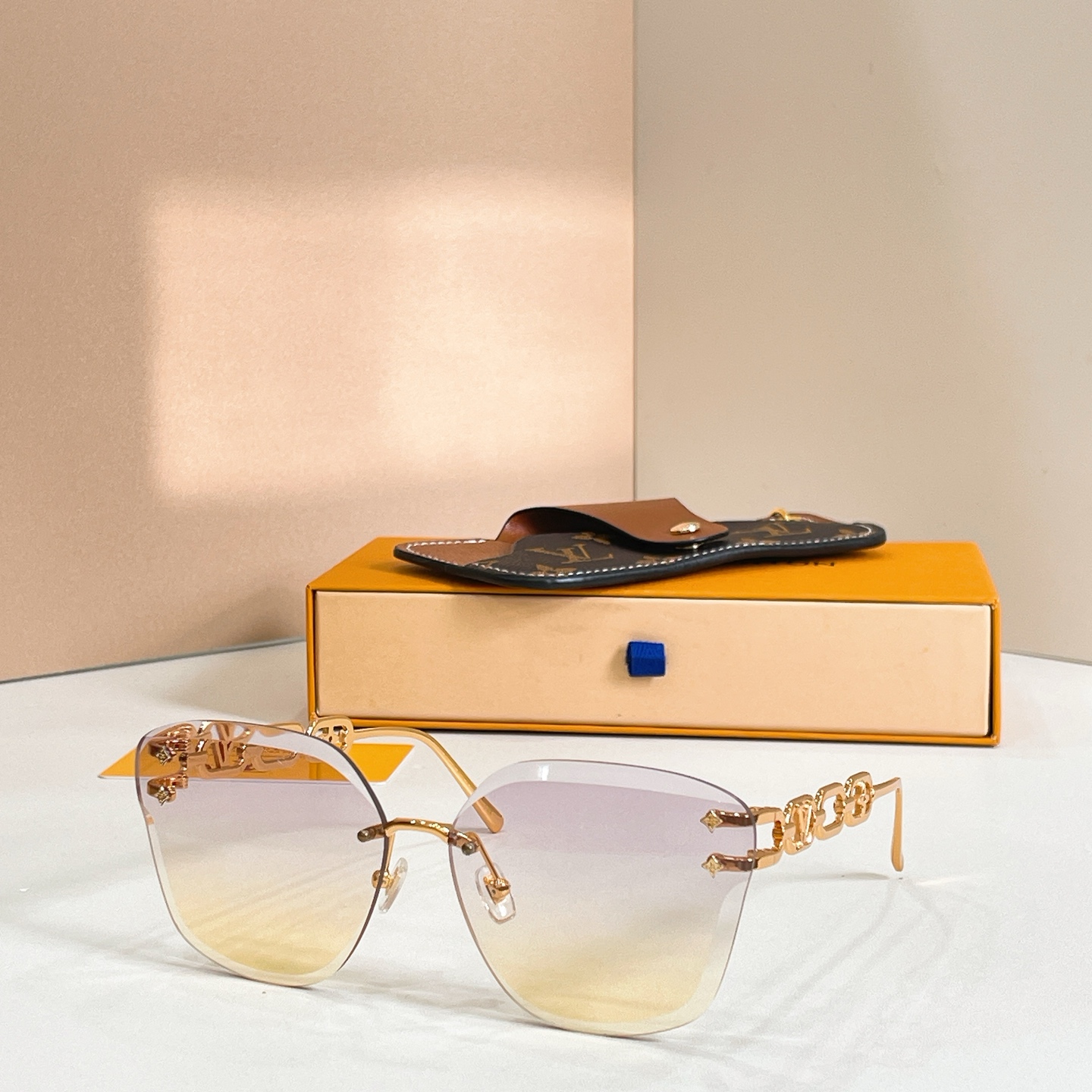 LOUIS VUITTO*✨✨✨MODEL：Z2141U✨✨✨ SIZE：65口15-142✨✨✨