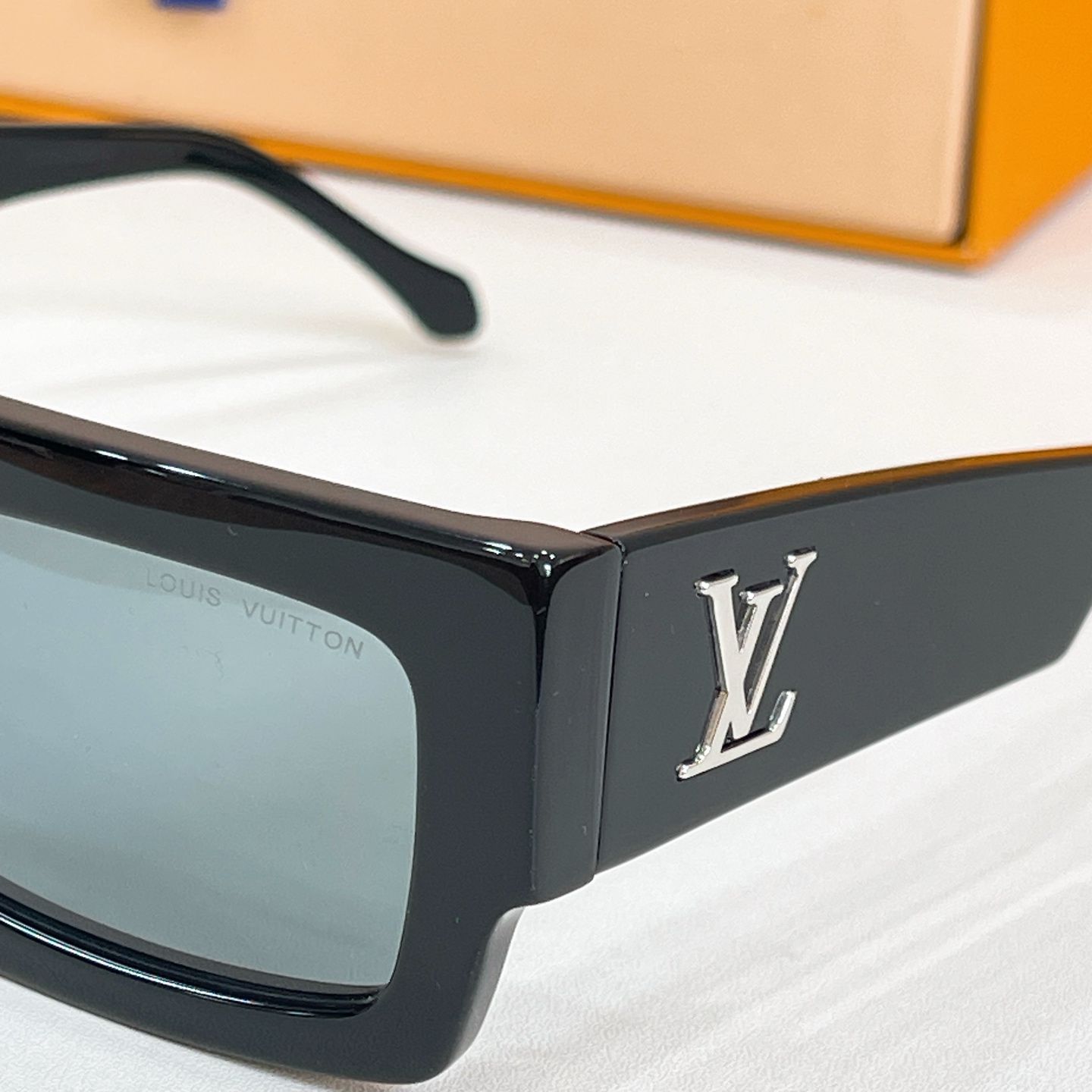 LOUIS VUITTO*✨✨✨MODEL：Z2703E✨✨✨ SIZE：52口22-140✨✨✨