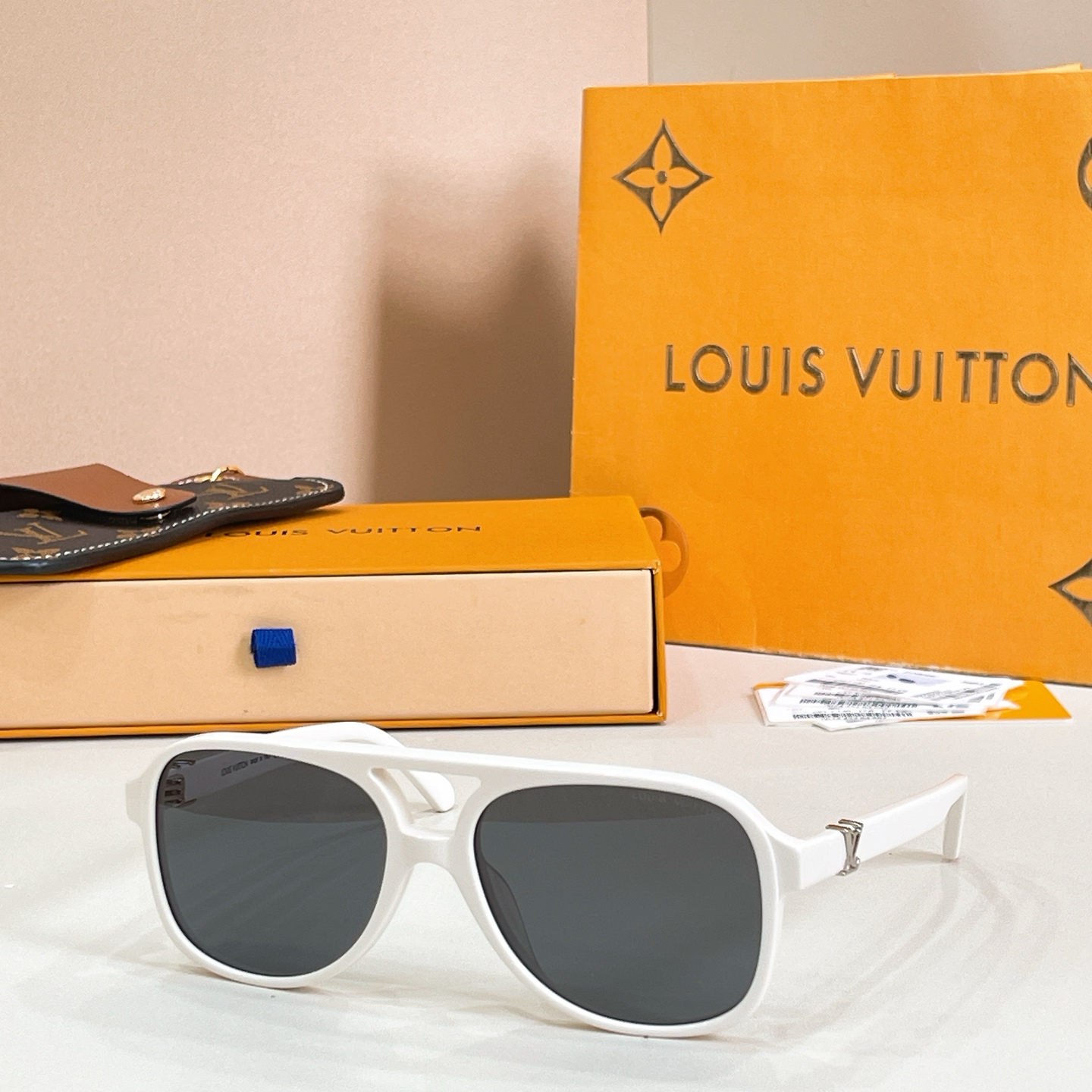 LOUIS VUITTO*✨✨✨MODEL：Z2866U✨✨✨ SIZE：57口17-140✨✨✨