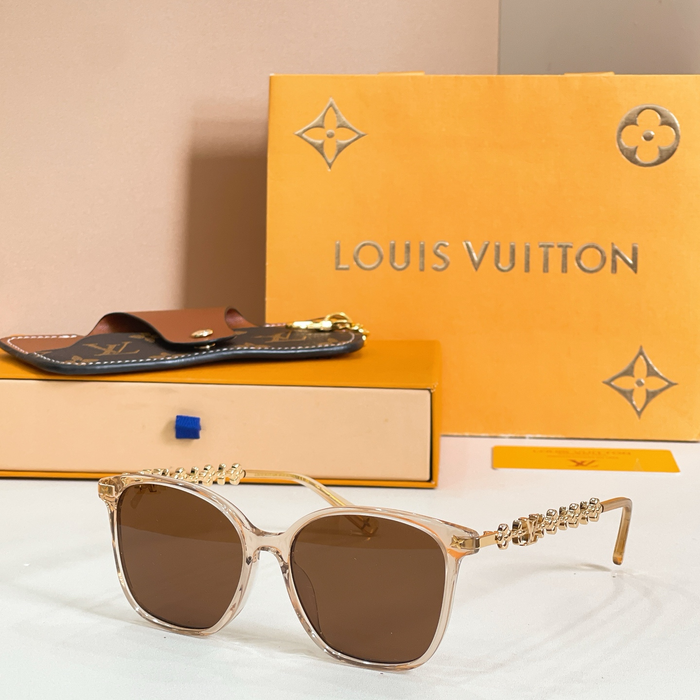 LOUIS VUITTO*✨✨✨MODEL：Z1877✨✨✨ SIZE：53口14-148✨✨✨