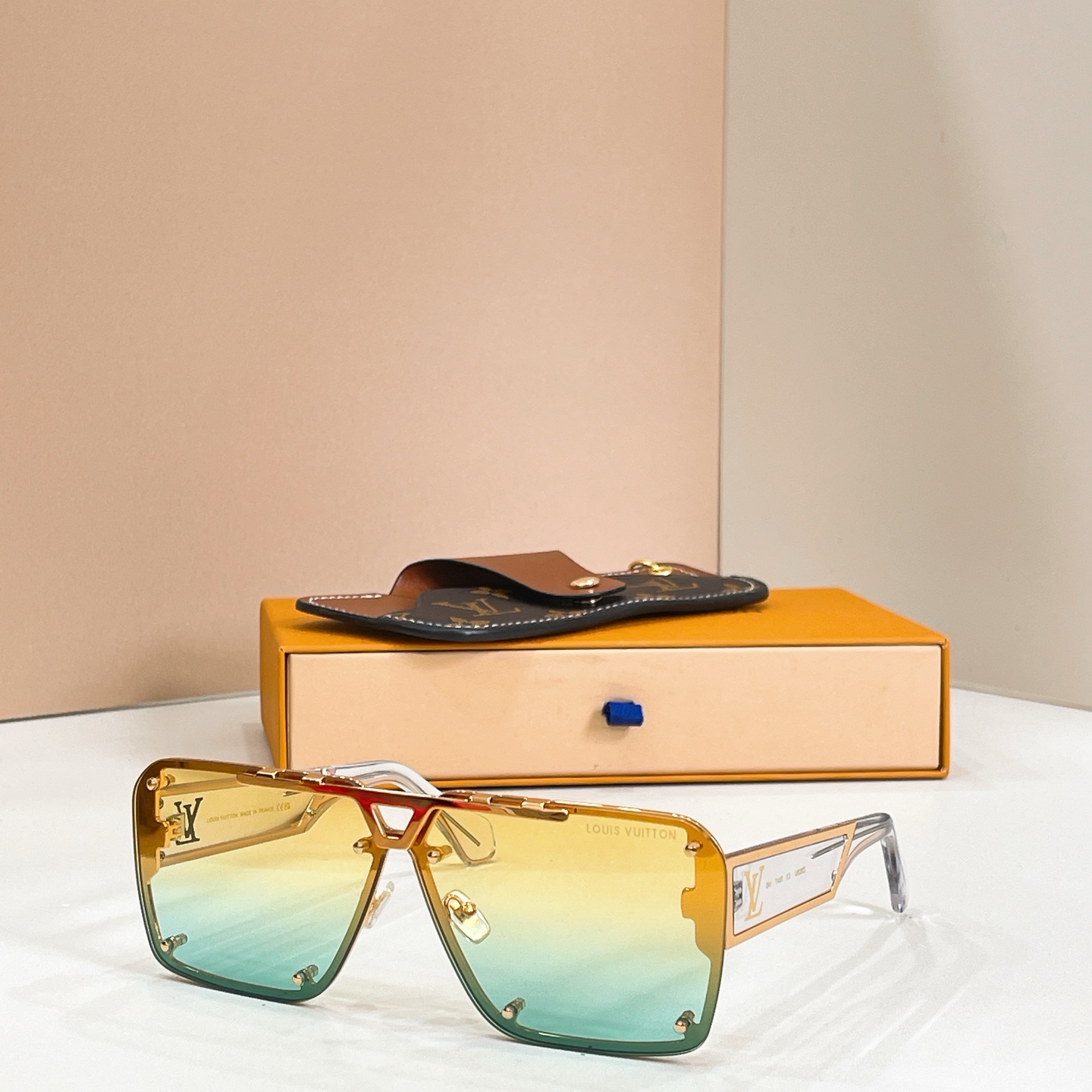 LOUIS VUITTO*✨✨✨MODEL：Z2629U ✨✨✨ SIZE：70口7-145✨✨✨