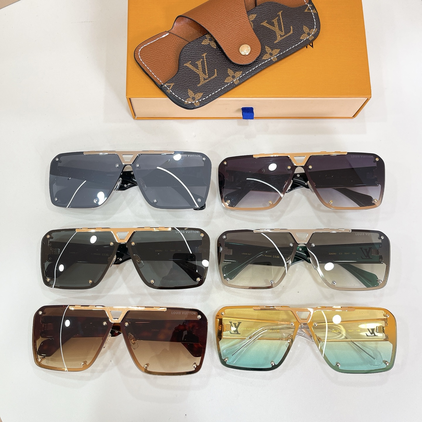 LOUIS VUITTO*✨✨✨MODEL：Z2629U ✨✨✨ SIZE：70口7-145✨✨✨