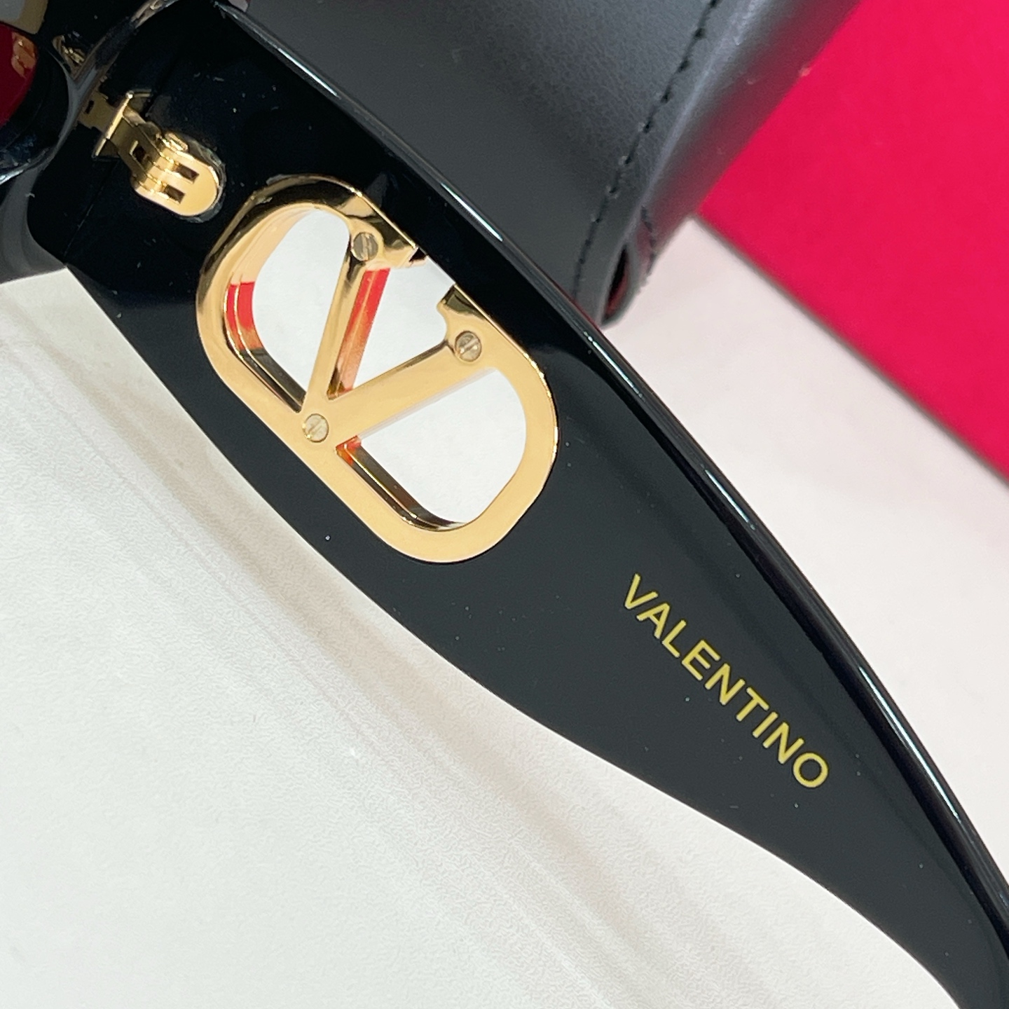 VALENTINO✨✨✨MODEL：VG0001S✨✨✨SIZE：53口17-140✨ ✨