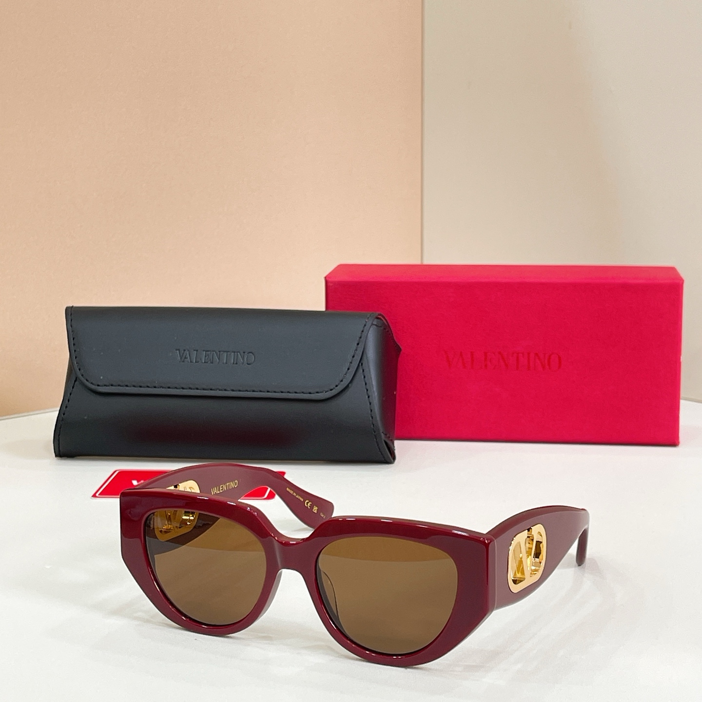 VALENTINO✨✨✨MODEL：VG0002S✨✨✨SIZE：55口18-140✨ ✨