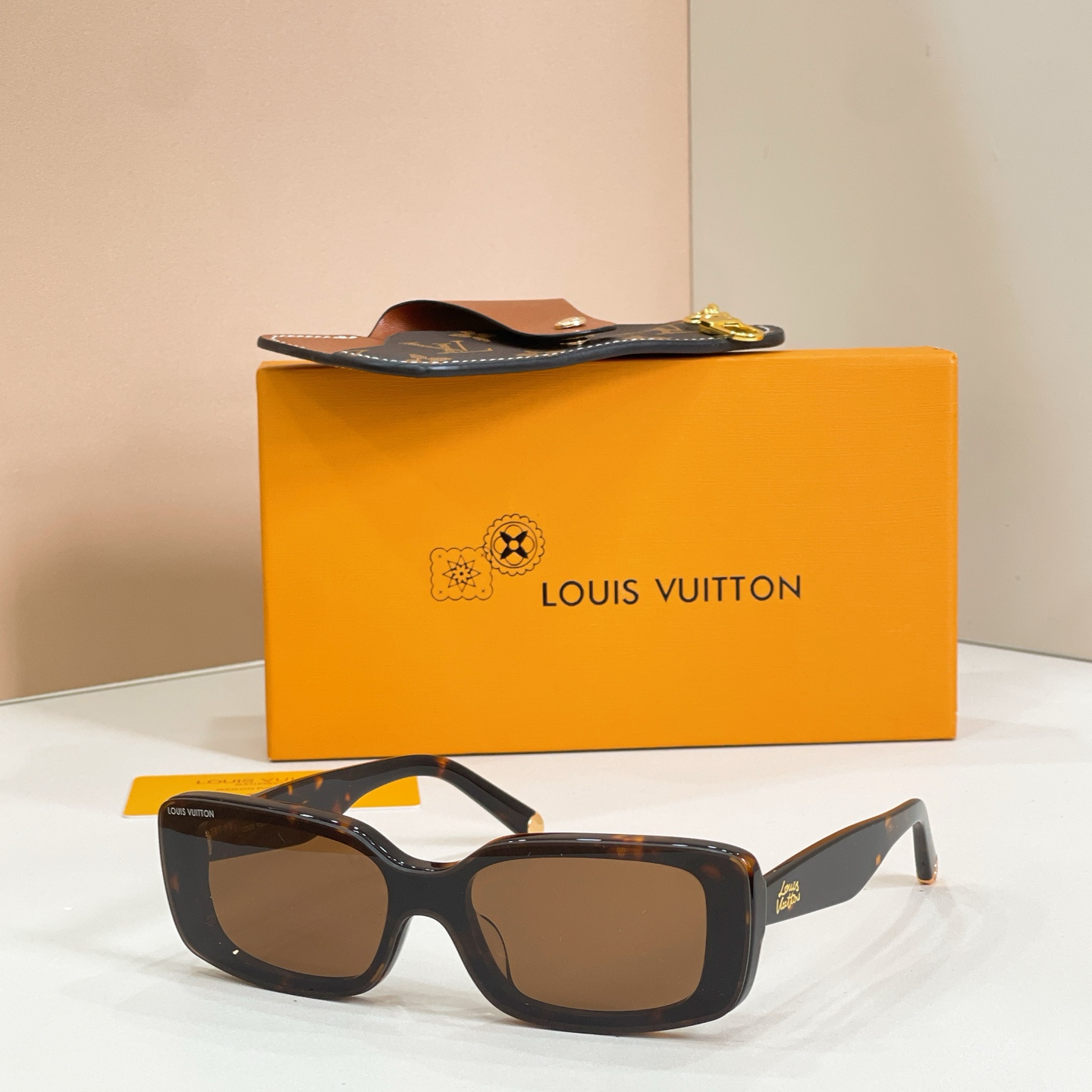 LOUIS VUITTO*✨✨✨MODEL：Z3165U✨✨✨ SIZE：144口0-145✨✨✨