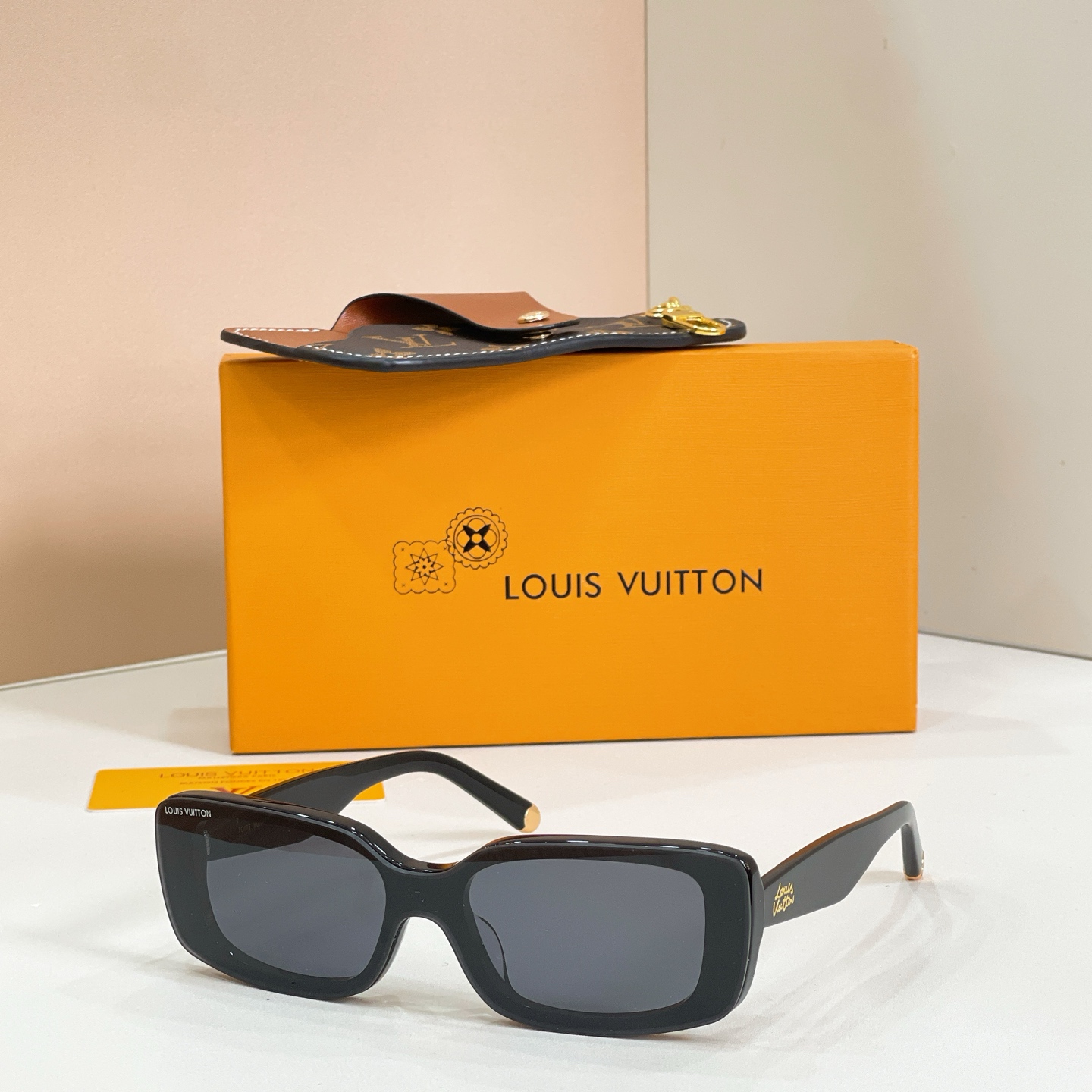 LOUIS VUITTO*✨✨✨MODEL：Z3165U✨✨✨ SIZE：144口0-145✨✨✨