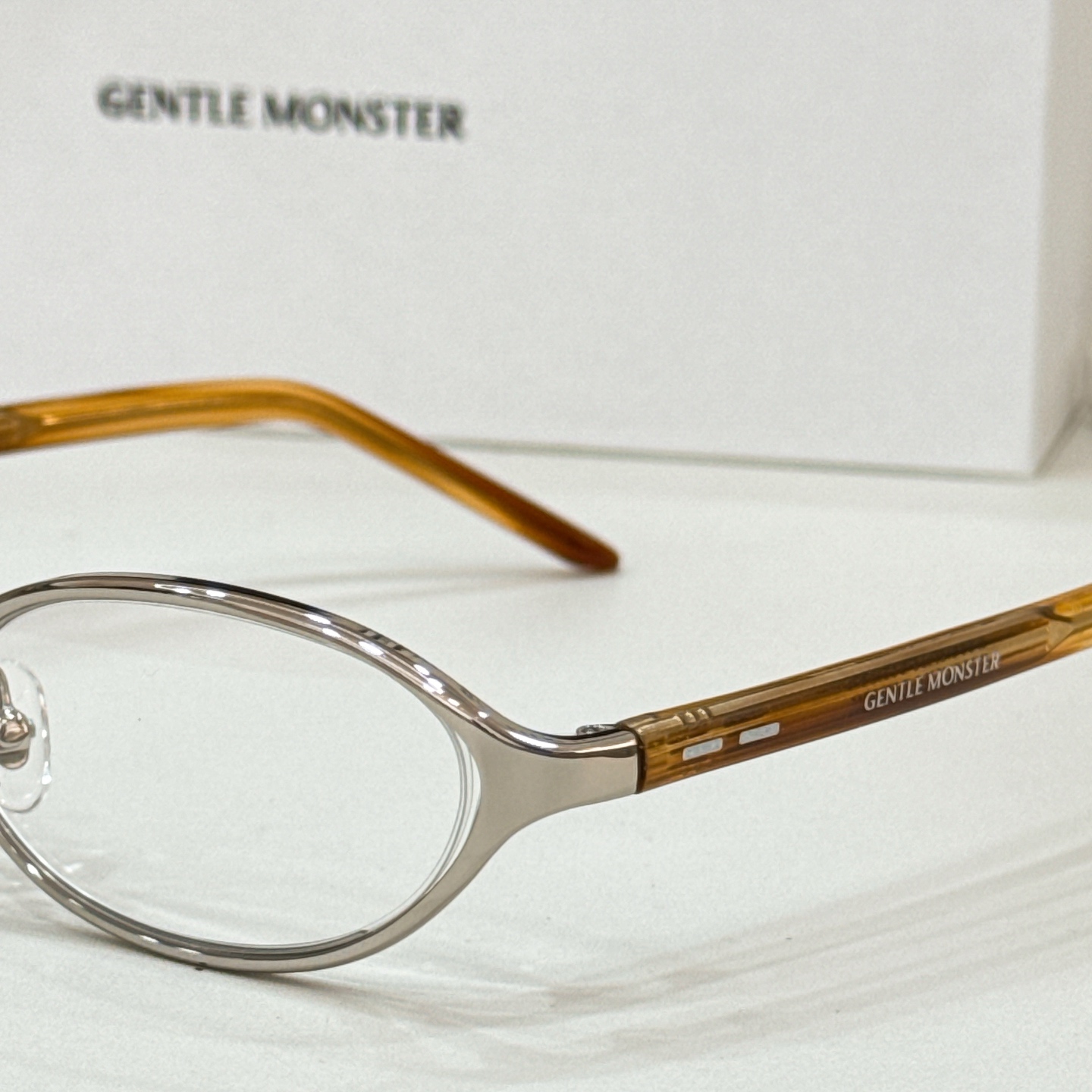 GENTLE MONSTE*🐼🐼🐼MODEL：MOODY🐼🐼🐼SIZE:55口21-145🐼🐼🐼