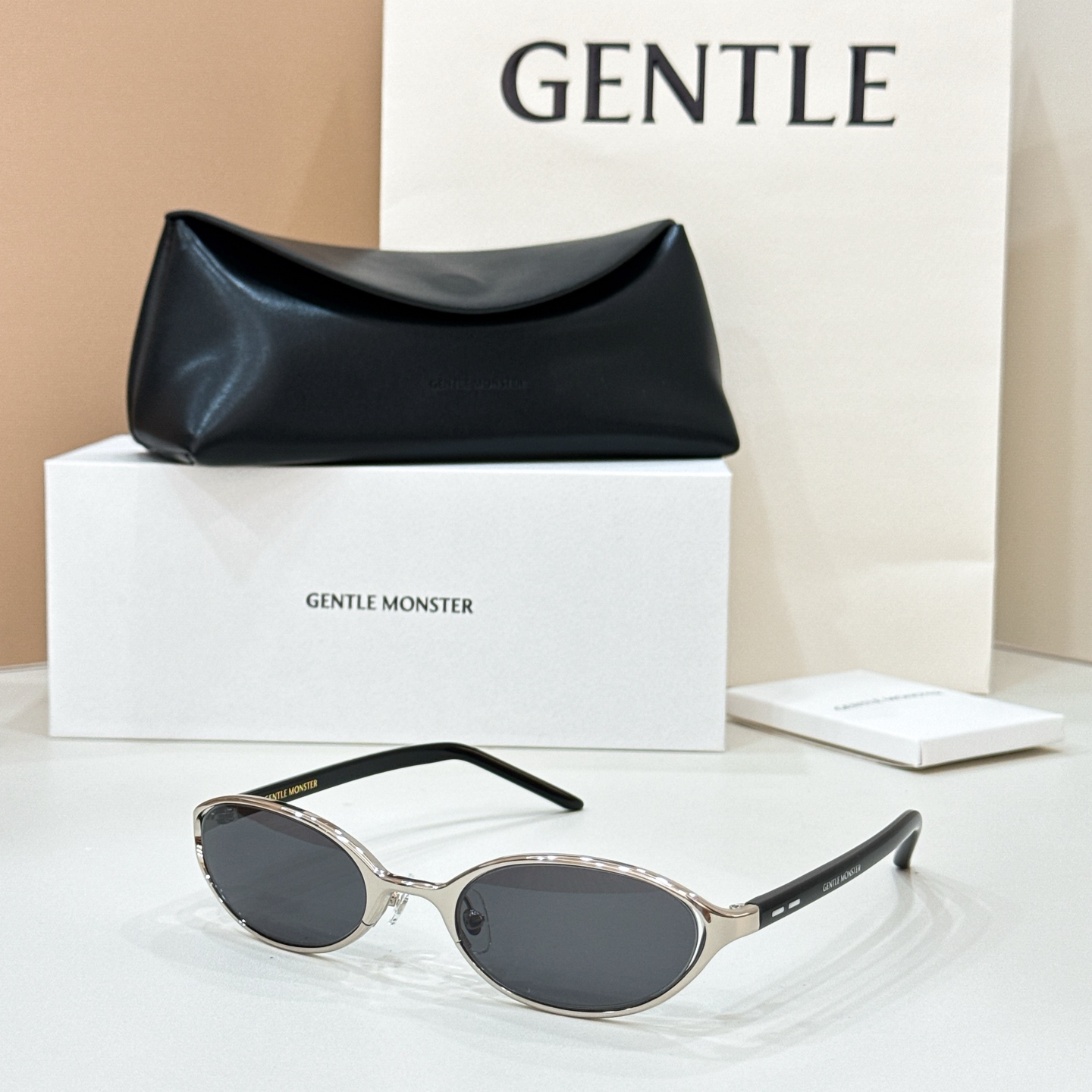 GENTLE MONSTE*🐼🐼🐼MODEL：MOODY🐼🐼🐼SIZE:55口21-145🐼🐼🐼