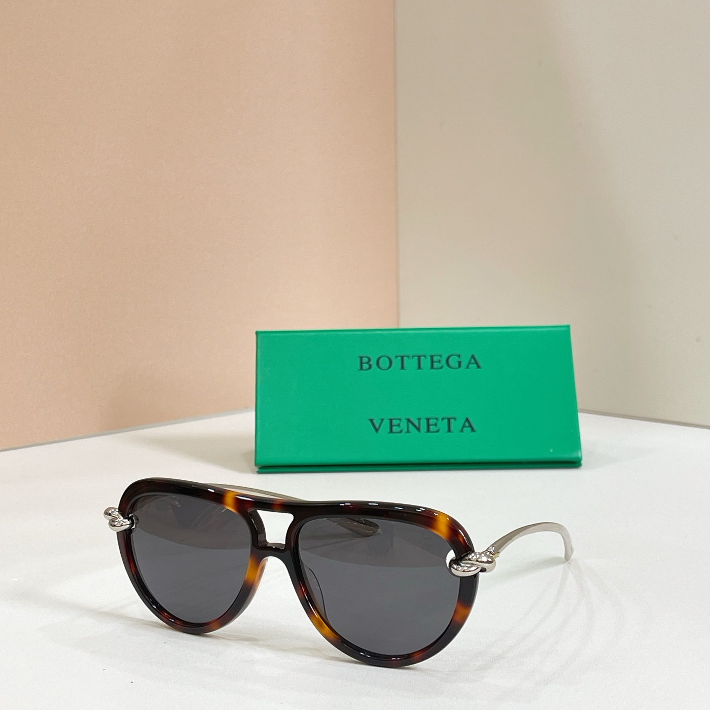 BOTTEGA VENET*🌟🌟🌟MODEL：BV1418S 🌟🌟🌟SIZE：58口15-145🌟🌟🌟