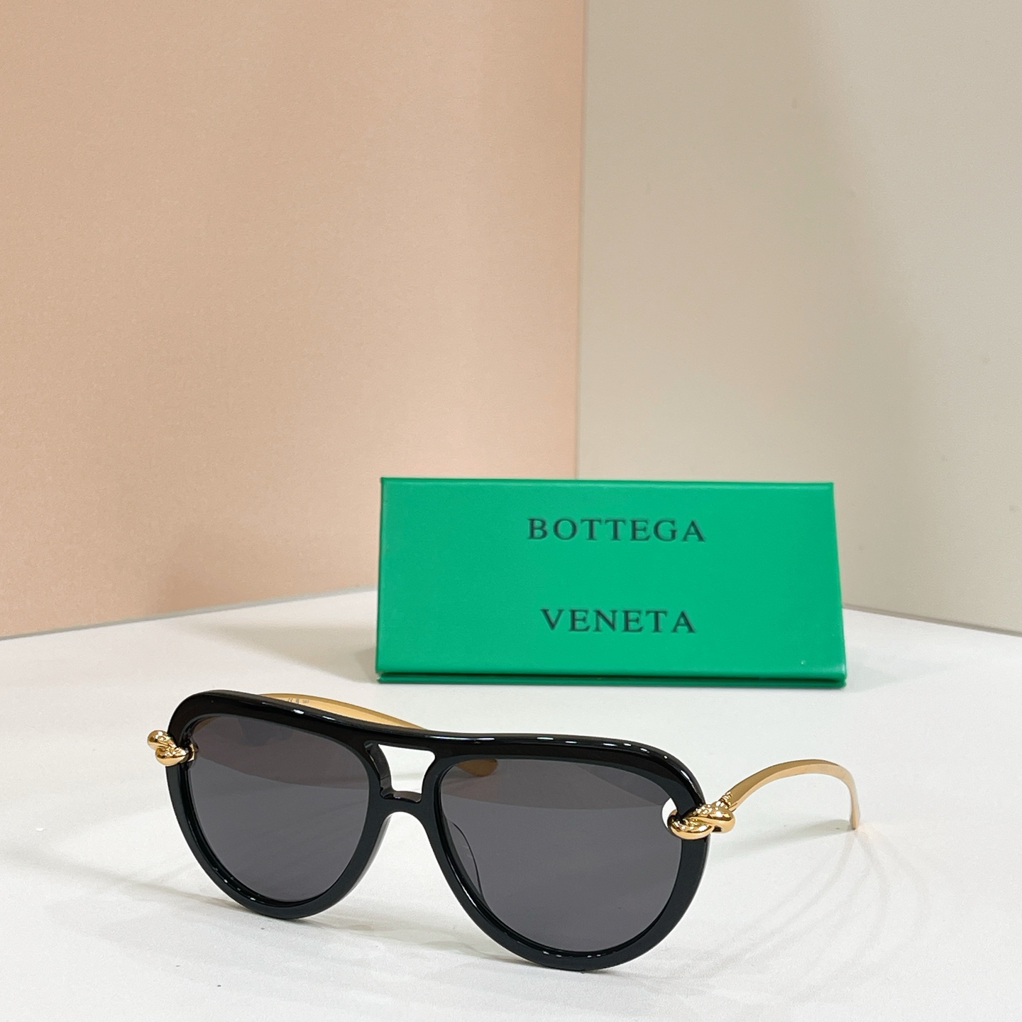 BOTTEGA VENET*🌟🌟🌟MODEL：BV1418S 🌟🌟🌟SIZE：58口15-145🌟🌟🌟