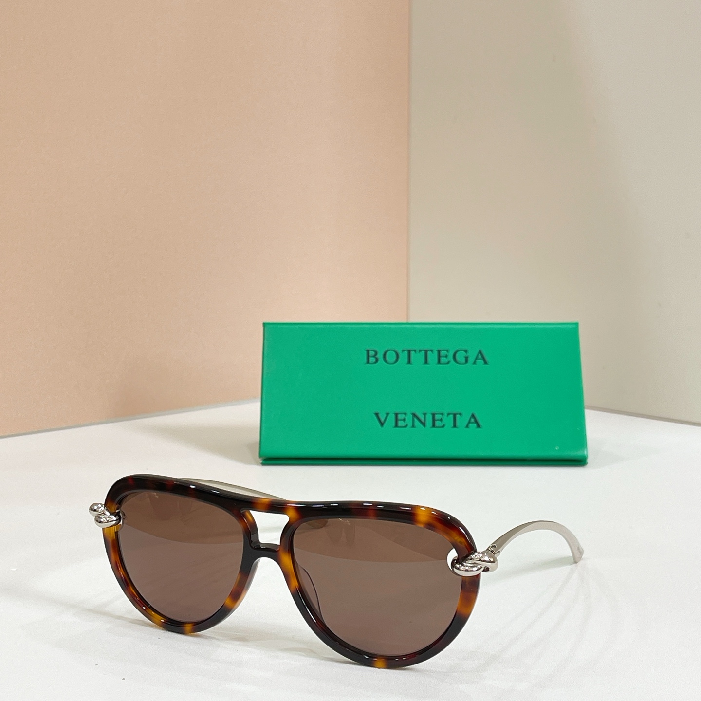 BOTTEGA VENET*🌟🌟🌟MODEL：BV1418S 🌟🌟🌟SIZE：58口15-145🌟🌟🌟