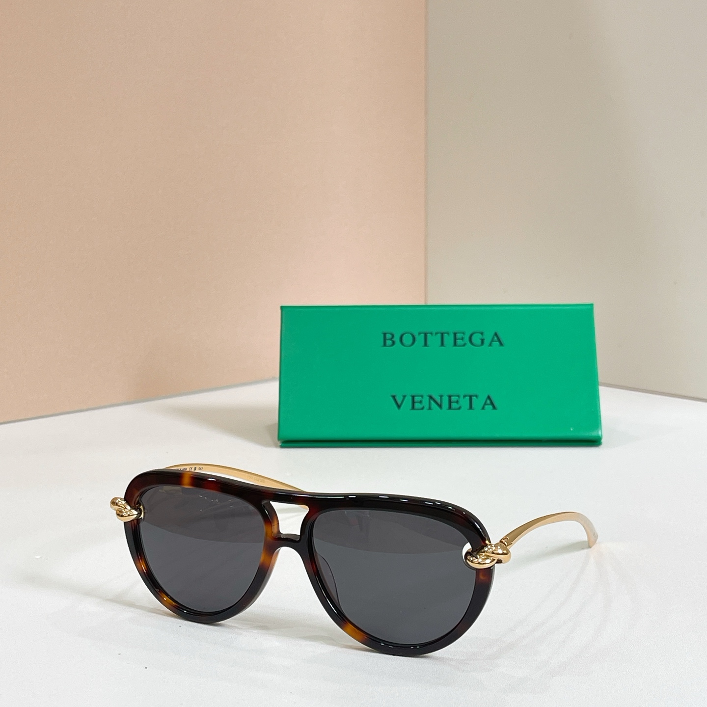 BOTTEGA VENET*🌟🌟🌟MODEL：BV1418S 🌟🌟🌟SIZE：58口15-145🌟🌟🌟