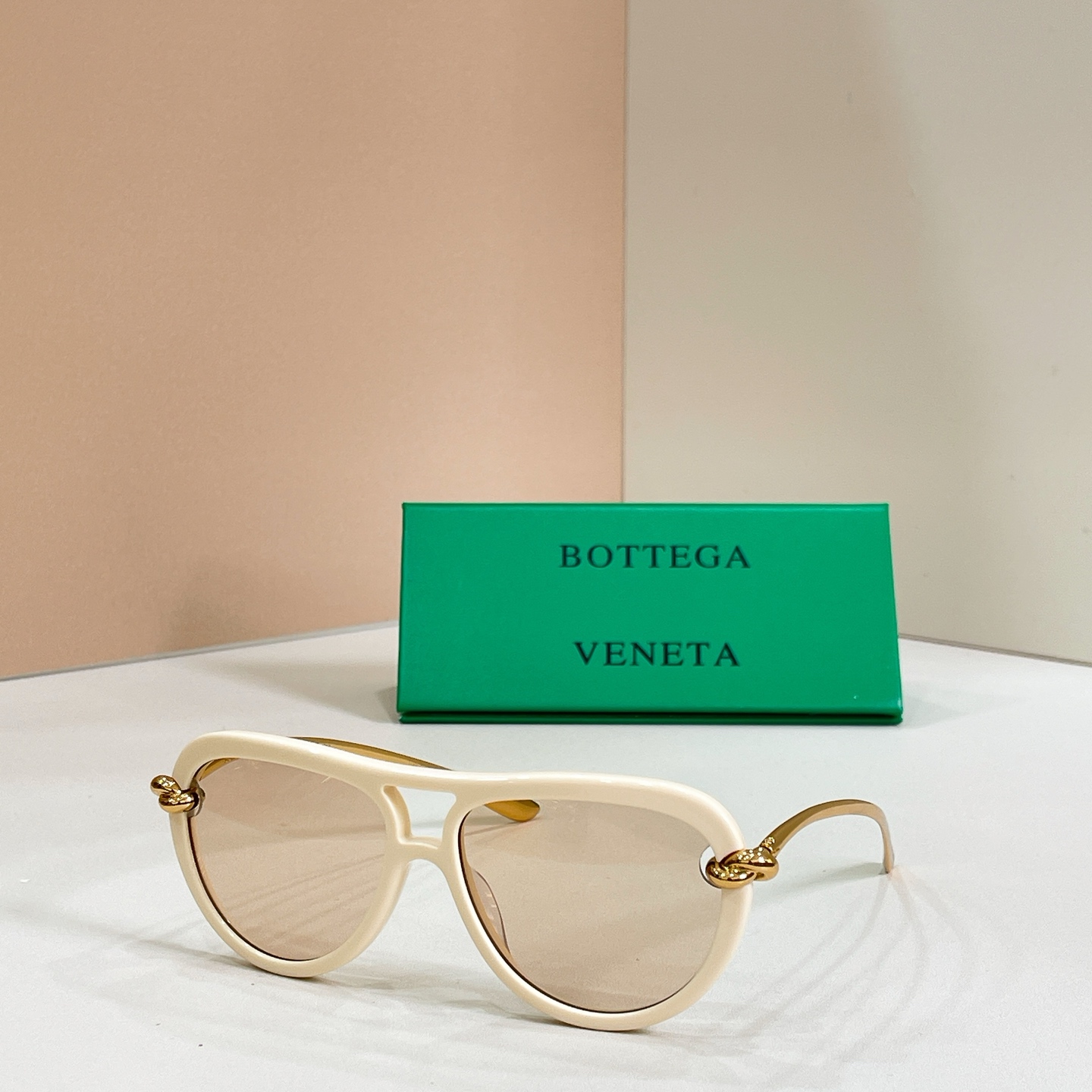 BOTTEGA VENET*🌟🌟🌟MODEL：BV1418S 🌟🌟🌟SIZE：58口15-145🌟🌟🌟