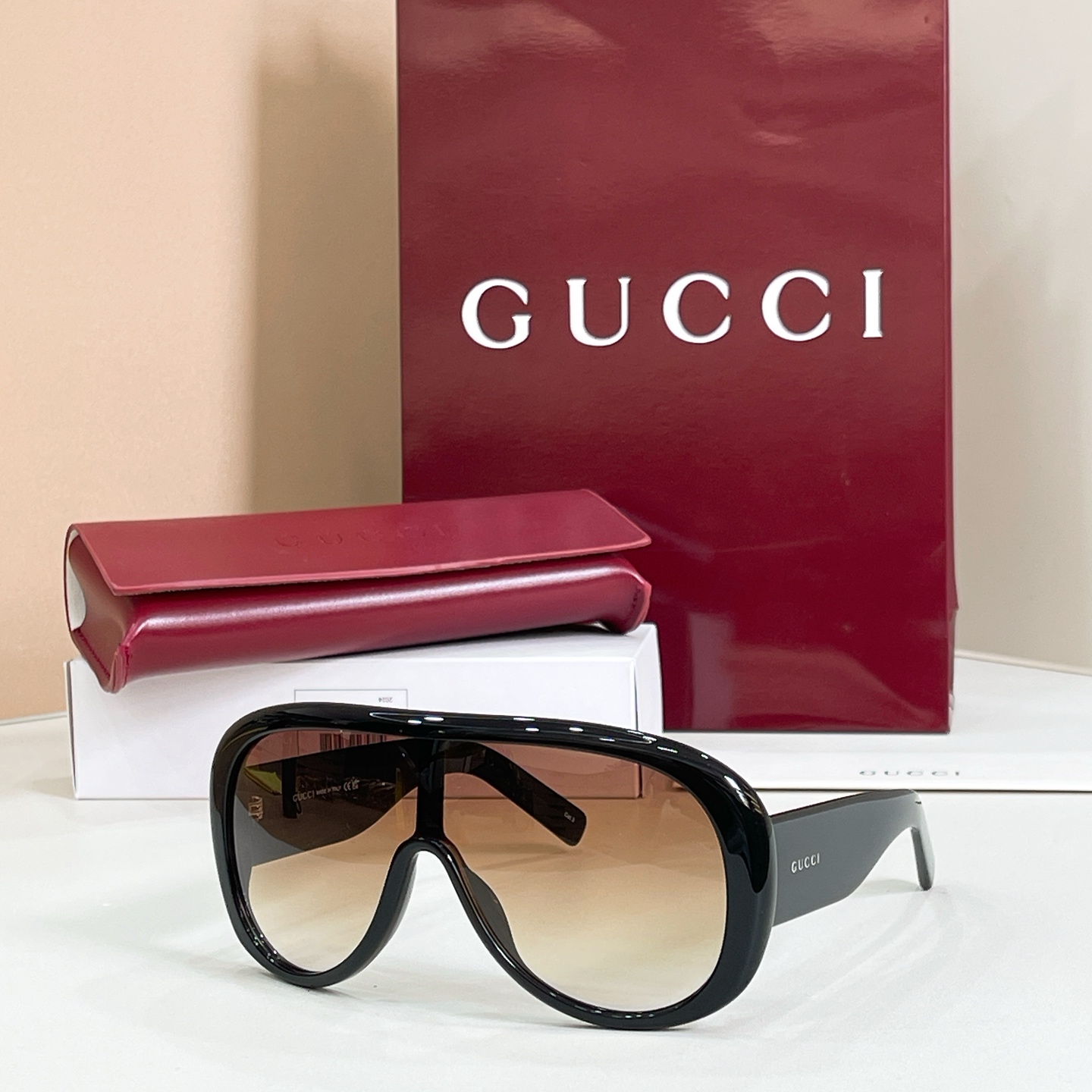 GUCCI Sunglasses GG2164S Black Acetate One-piece
