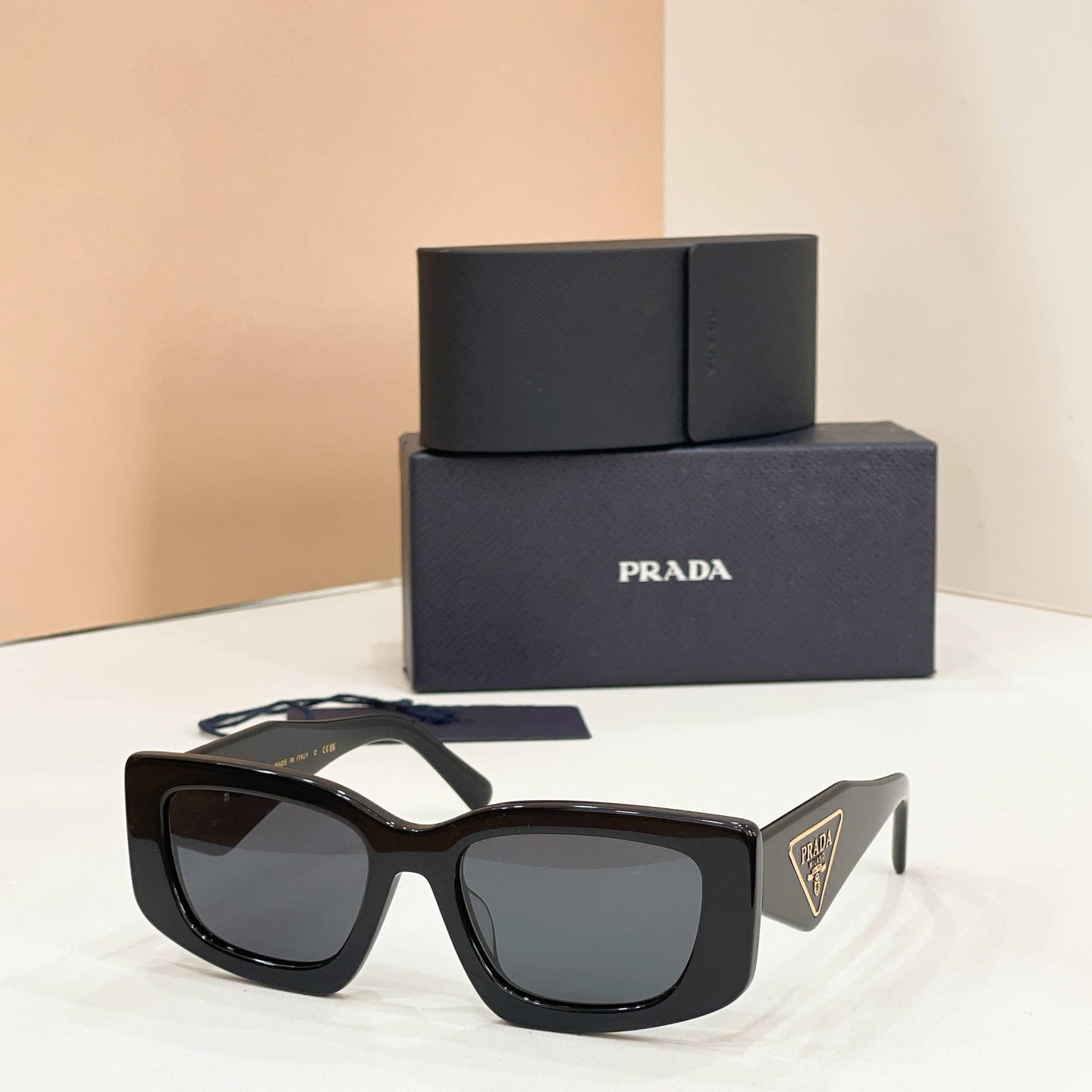 PRADA✨✨✨MODEL：PR 2200S✨✨✨SIZE：54口20-145 ✨✨✨