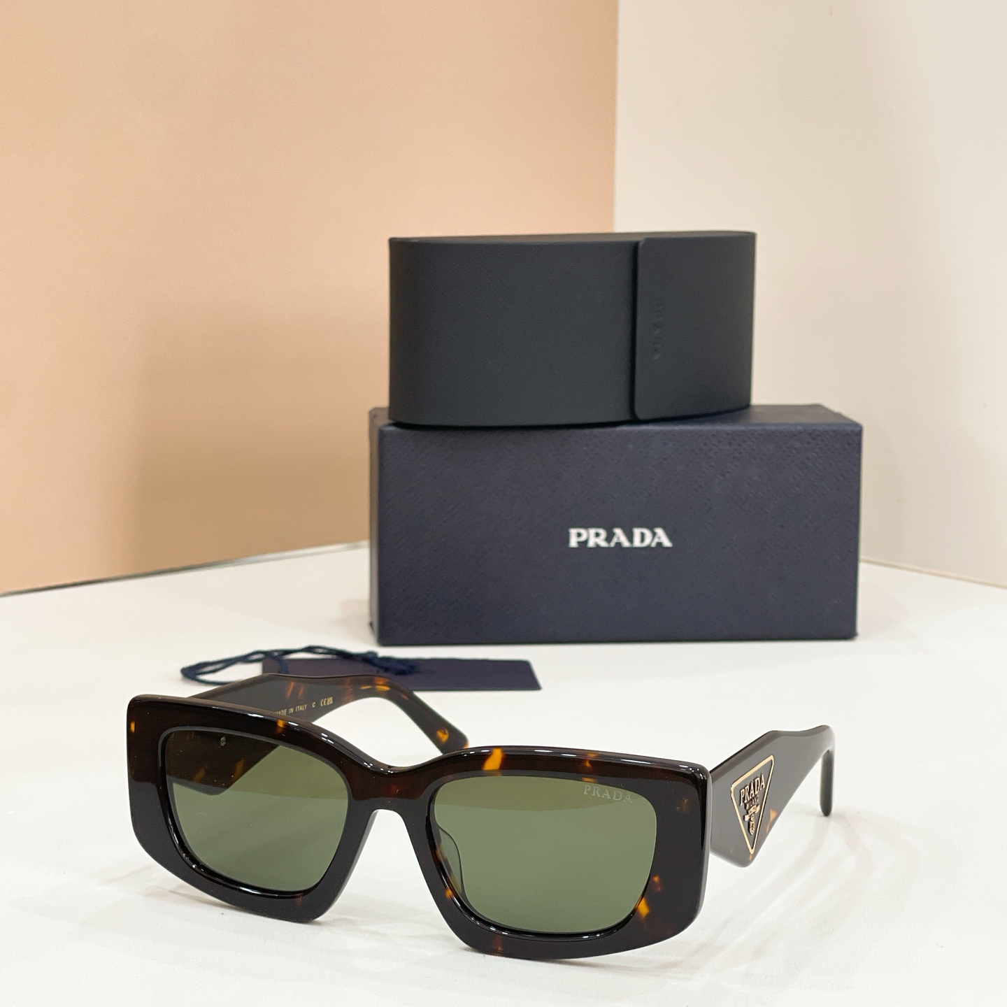 PRADA✨✨✨MODEL：PR 2200S✨✨✨SIZE：54口20-145 ✨✨✨