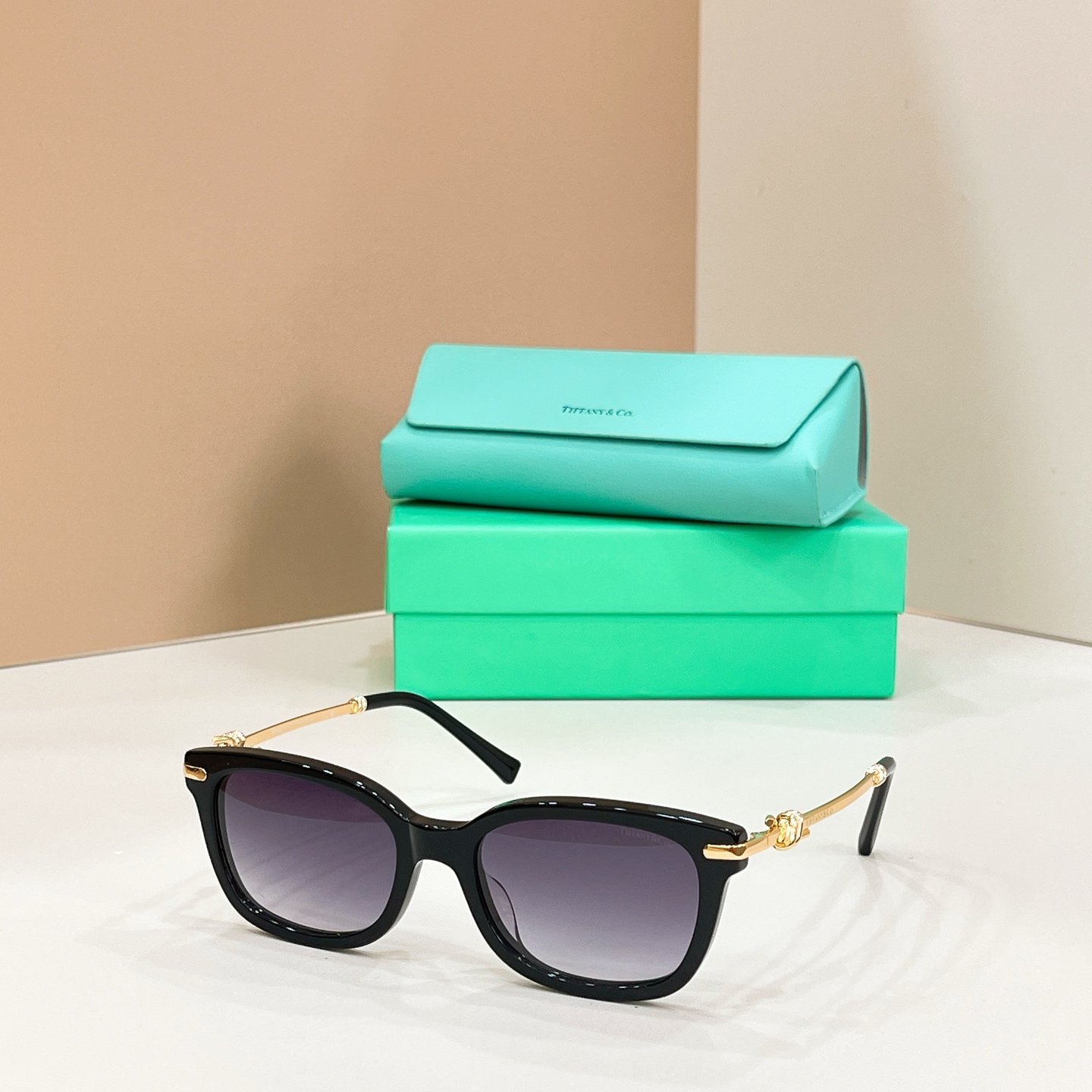 TIFFANY&Co.✨✨✨MODEL：TF 2281✨✨✨ SIZE：54口17-145✨✨✨