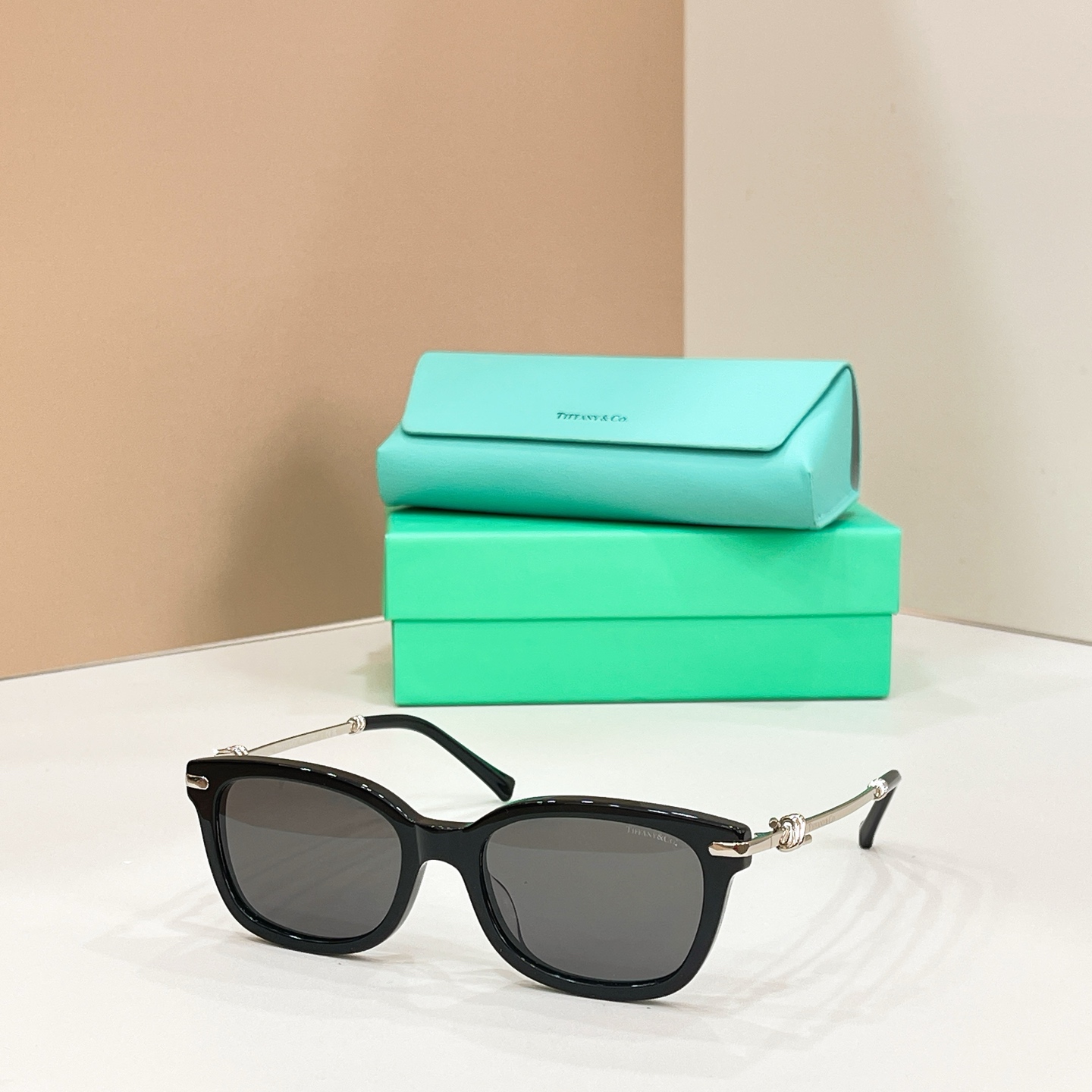 TIFFANY&Co.✨✨✨MODEL：TF 2281✨✨✨ SIZE：54口17-145✨✨✨