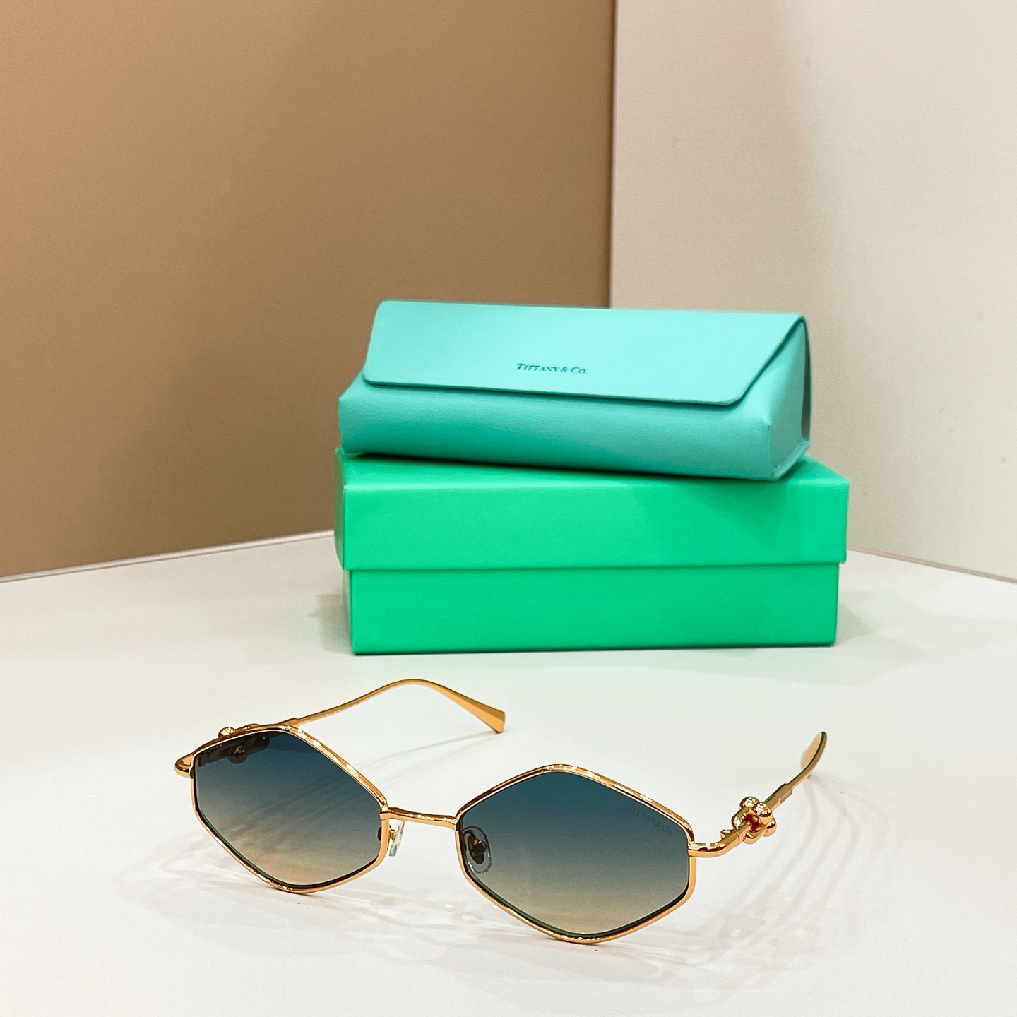 TIFFANY&Co.✨✨✨MODEL：TF2044L✨✨✨ SIZE：57口19-145✨✨✨