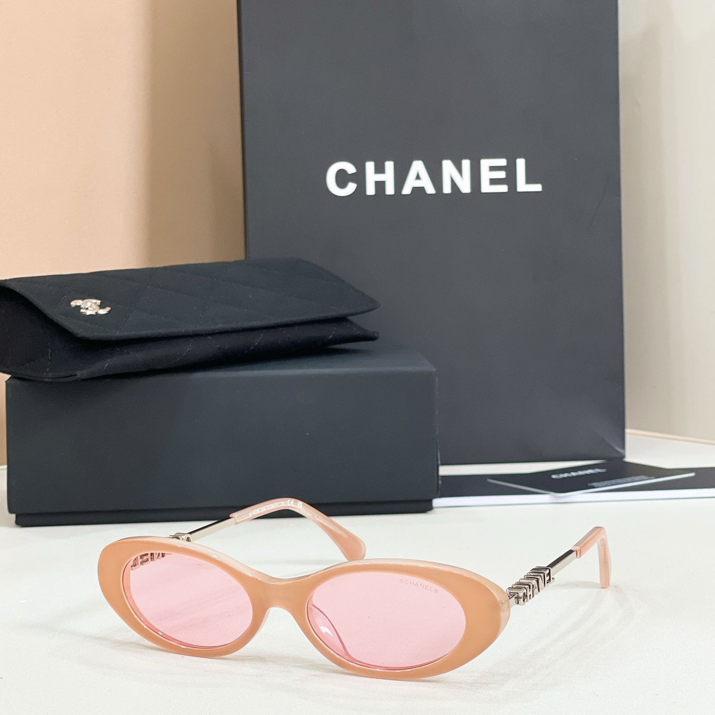 CHANE*🌸🌸🌸MODEL：5565S🌸🌸🌸SIZE：54口17-140🌸🌸明星同款的色是纯尼龙偏光～