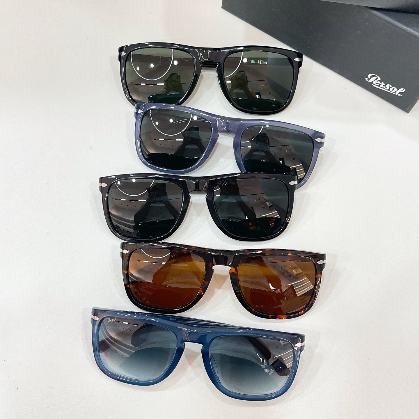 Persol🌟🌟🌟MODEL：3336-S🌟🌟🌟SIZE：57口21-145🌟🌟🌟